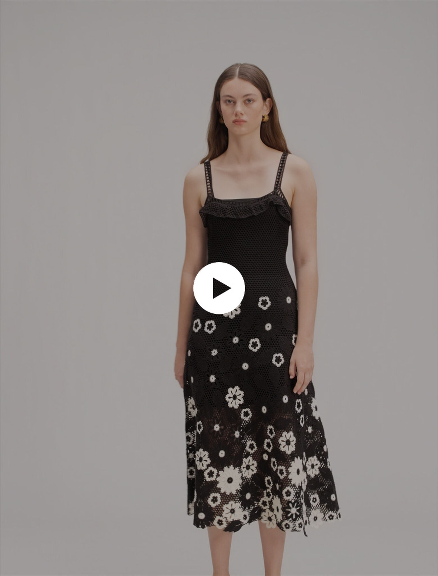 Robe longue en crochet floral