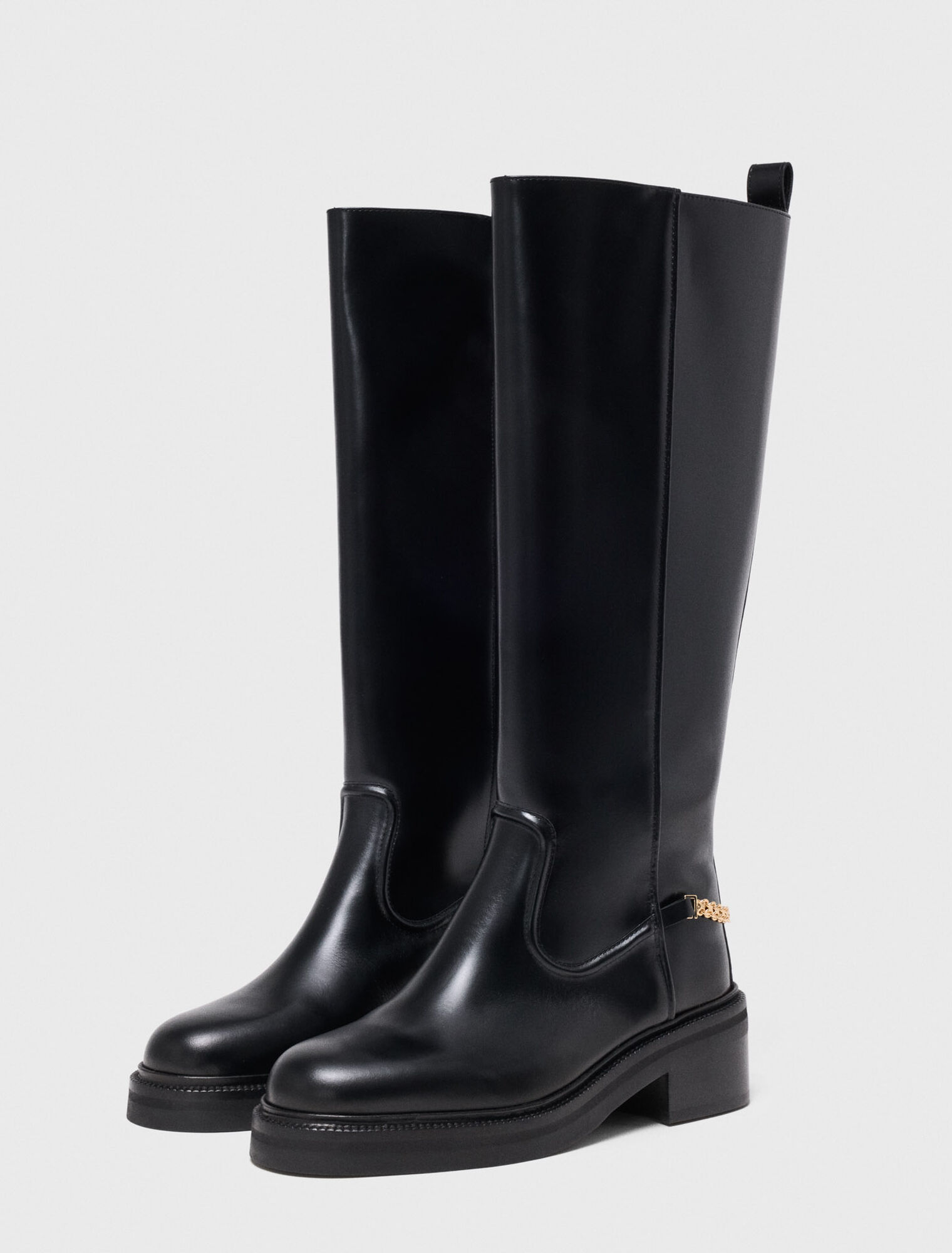 Bottes plates en cuir d&eacute;tail chaine