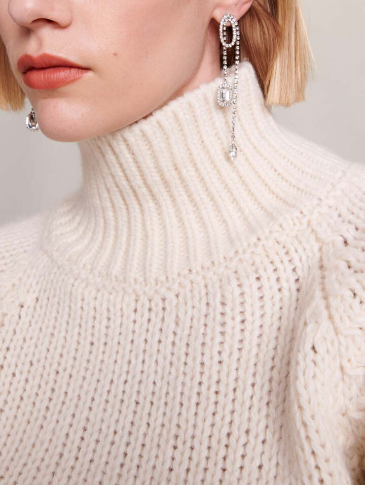 Pull court en maille dos lacé