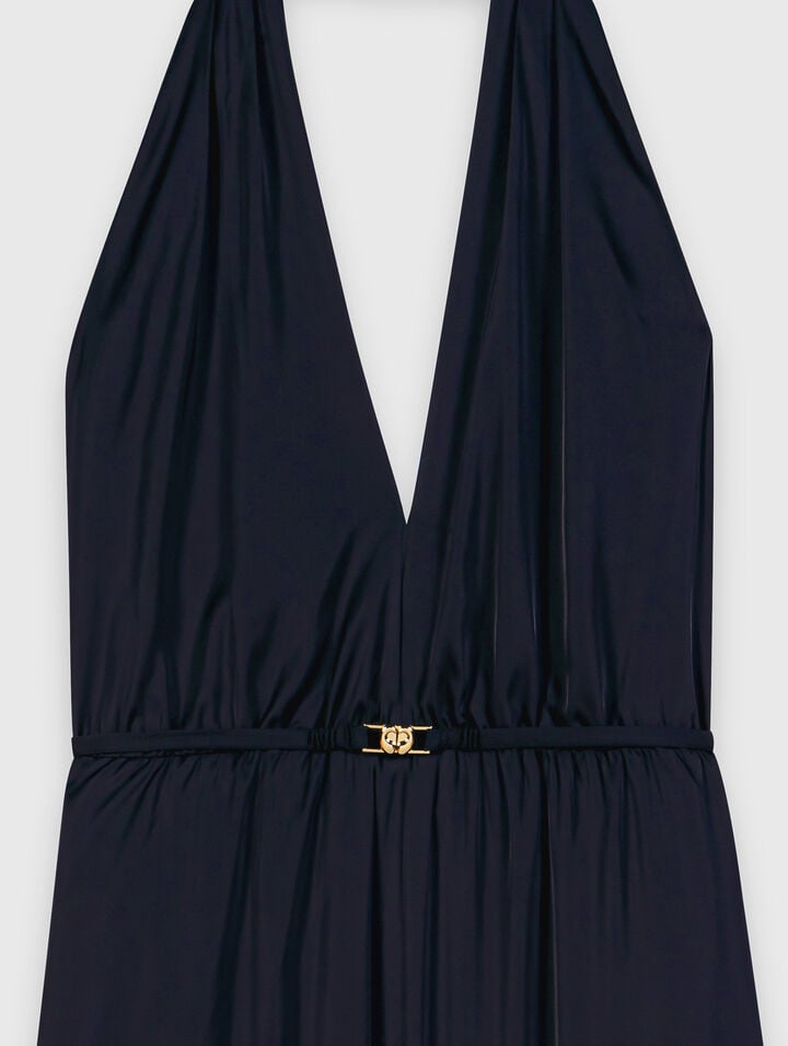 Robe longue pliss&eacute;e dos nu