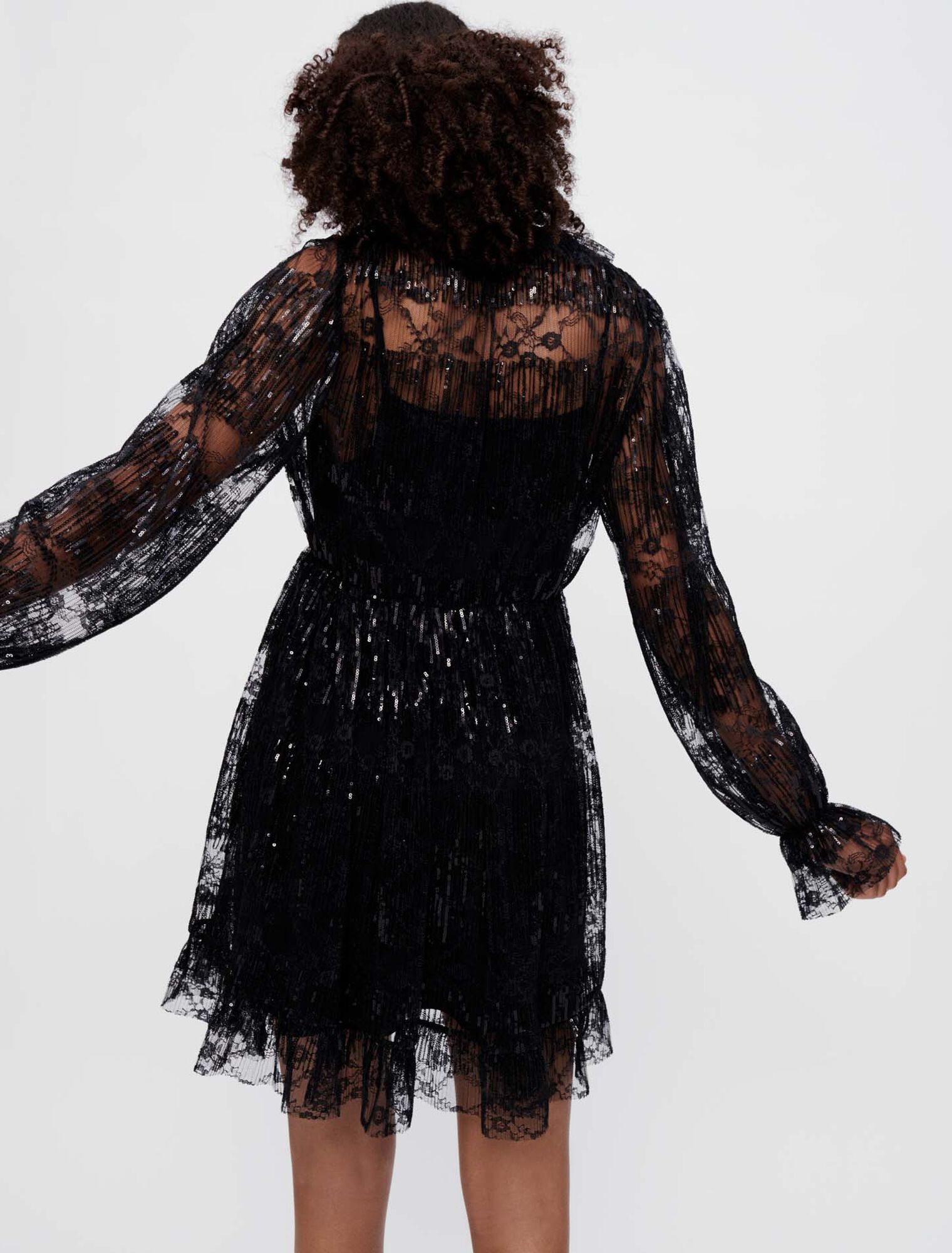 Robe en dentelle plissée noire