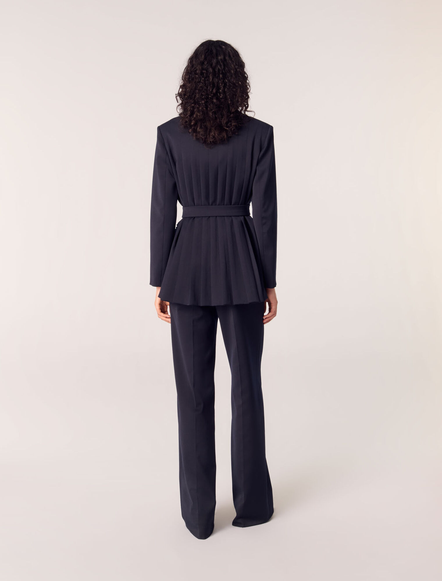 Veste tailleur avec dos plissé