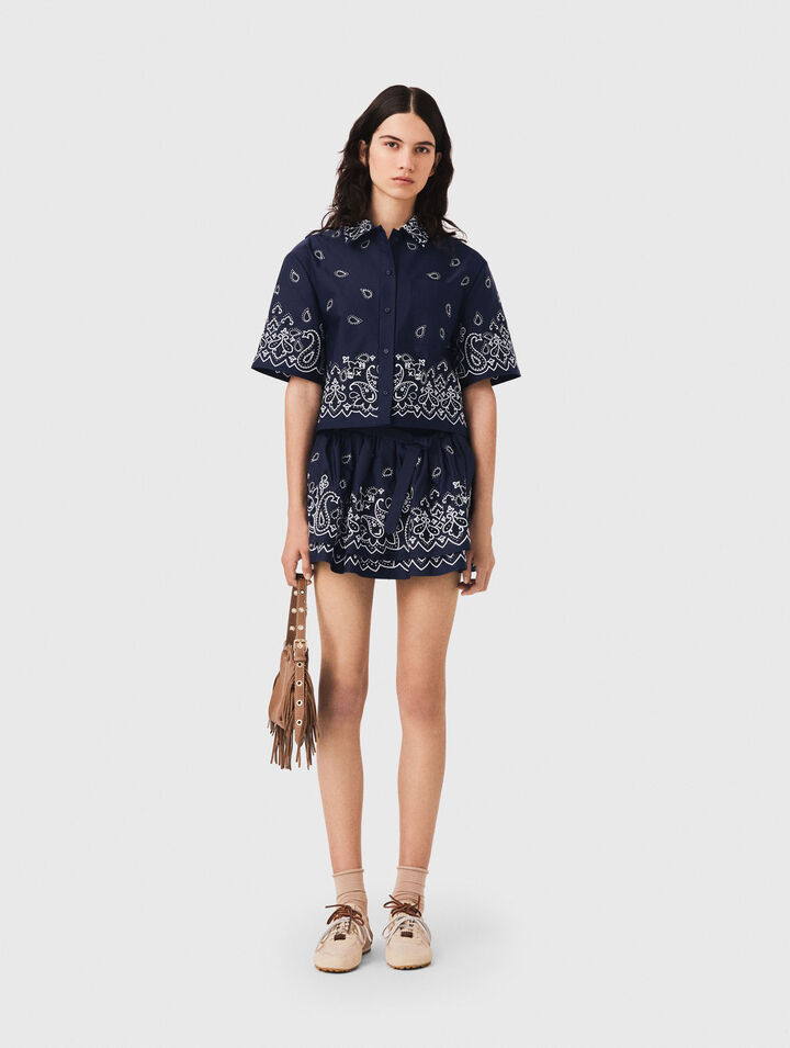 Chemise courte brod&eacute;e en taffetas