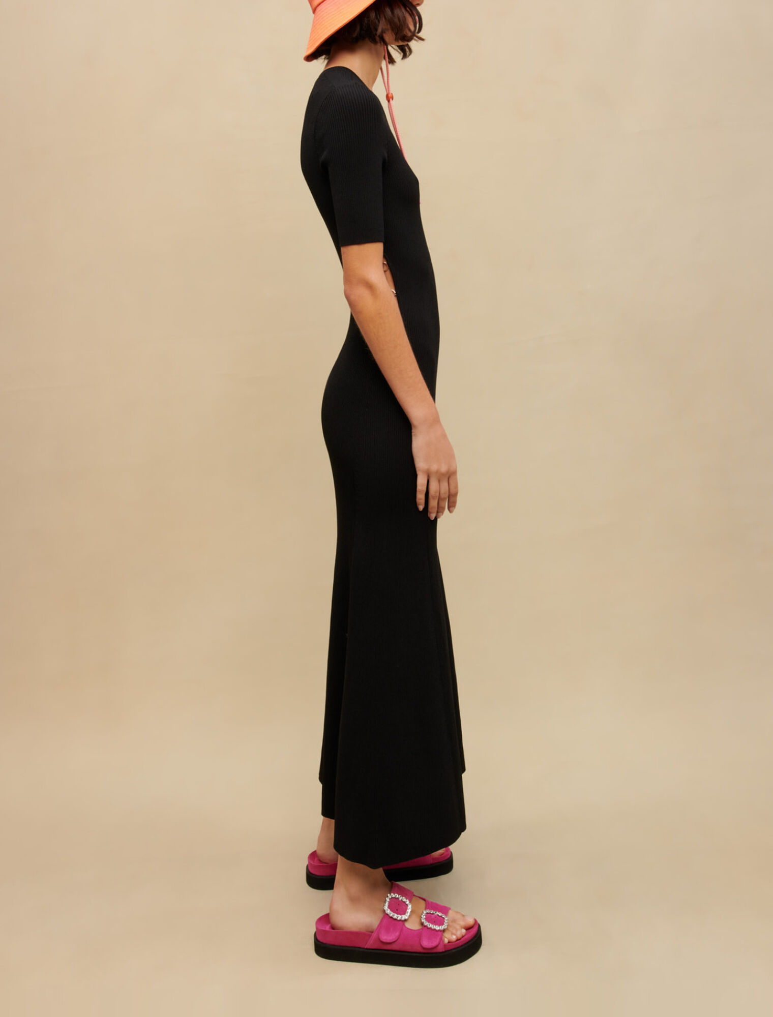 Robe longue ajourée noire