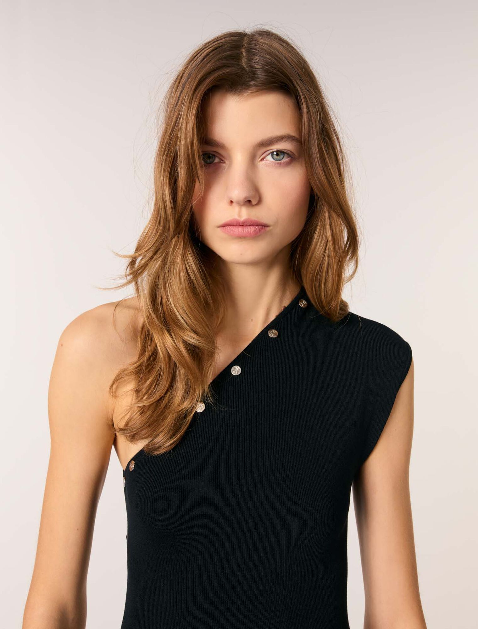 Robe longue en maille asymétrique