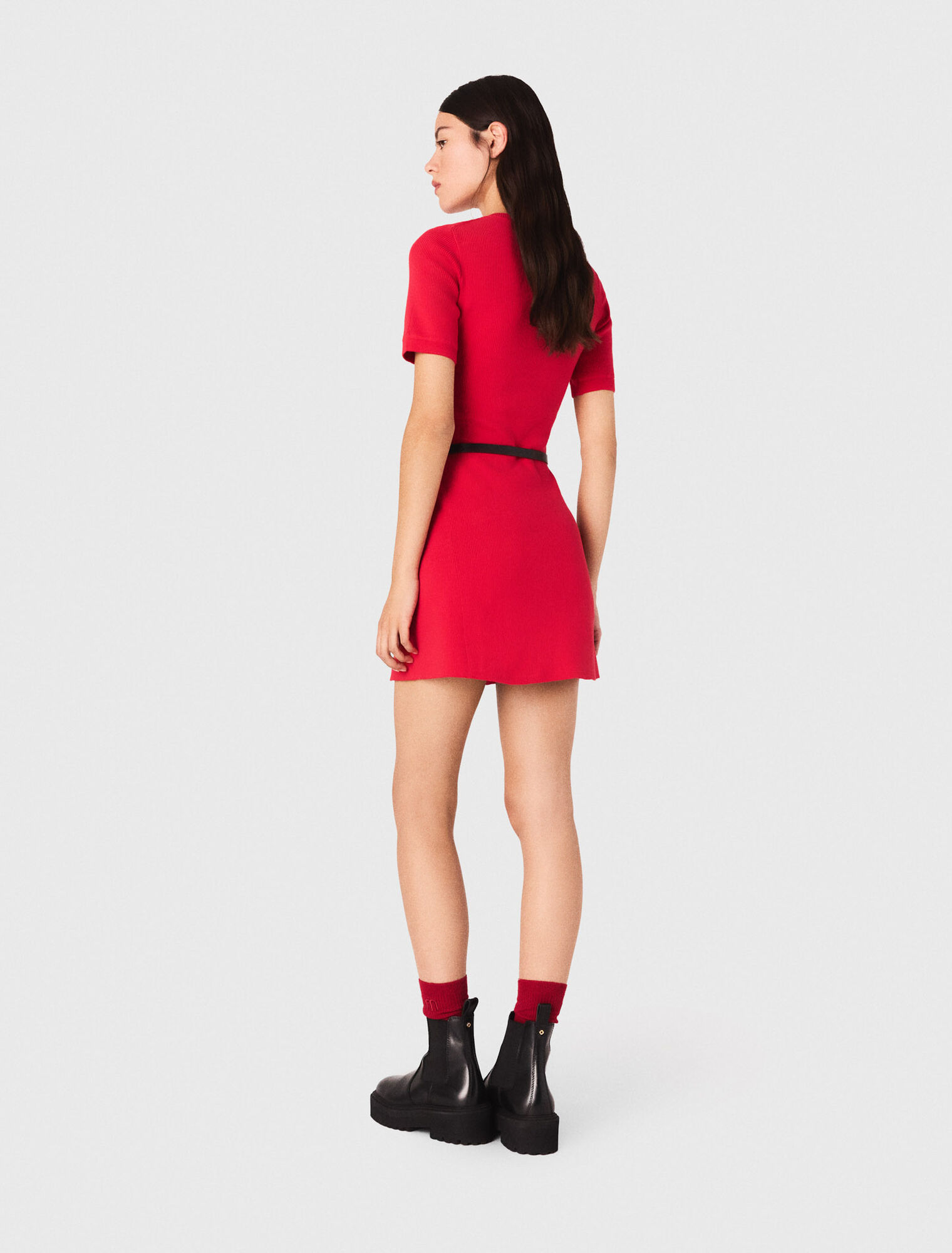 Robe courte en maille cotelée