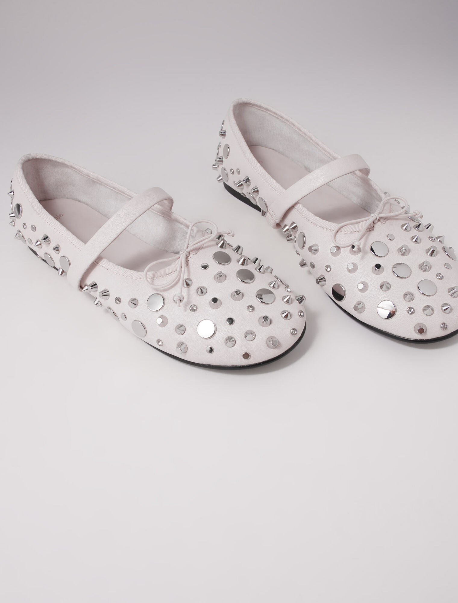 Ballerines à studs argentés
