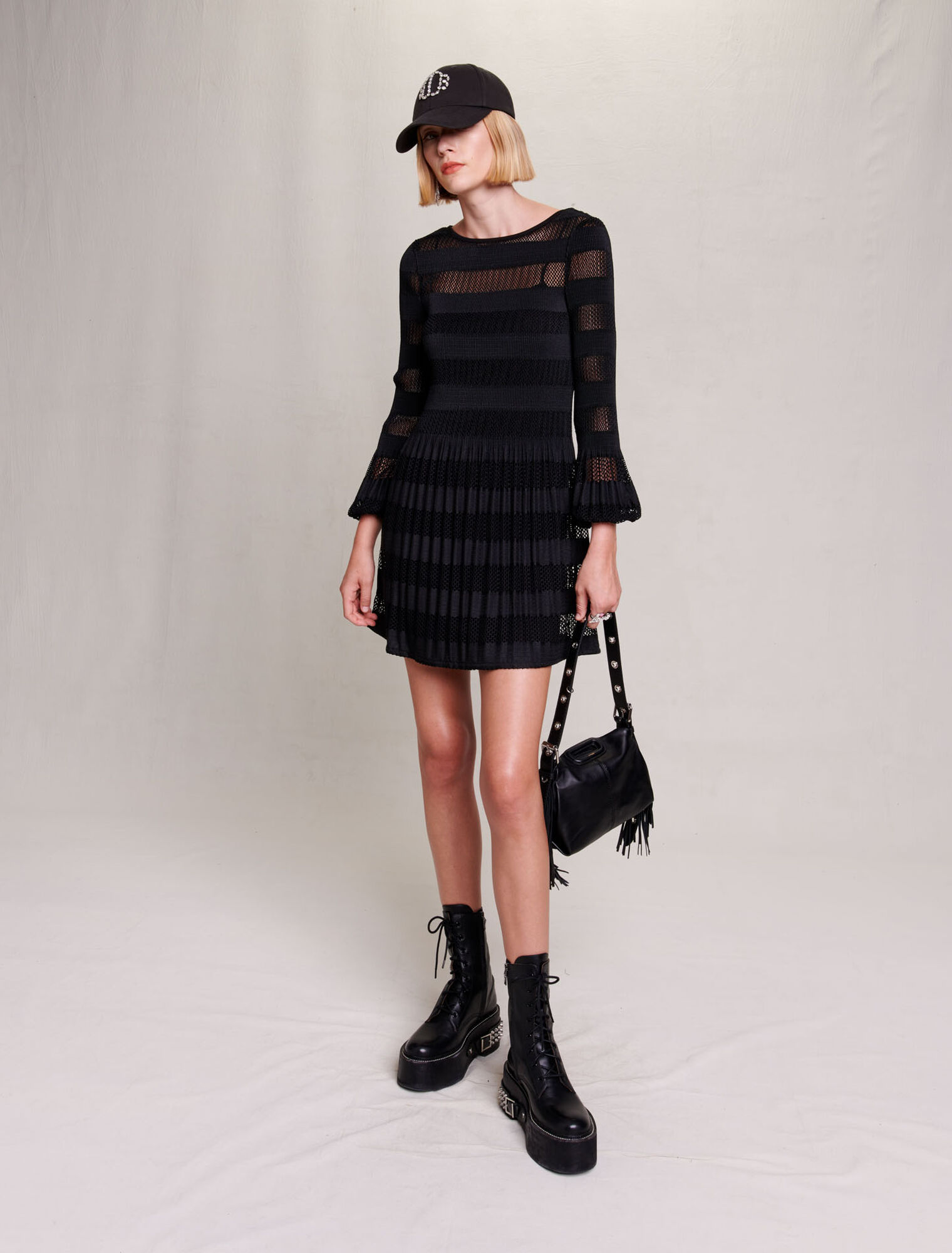 Robe courte en maille ajourée