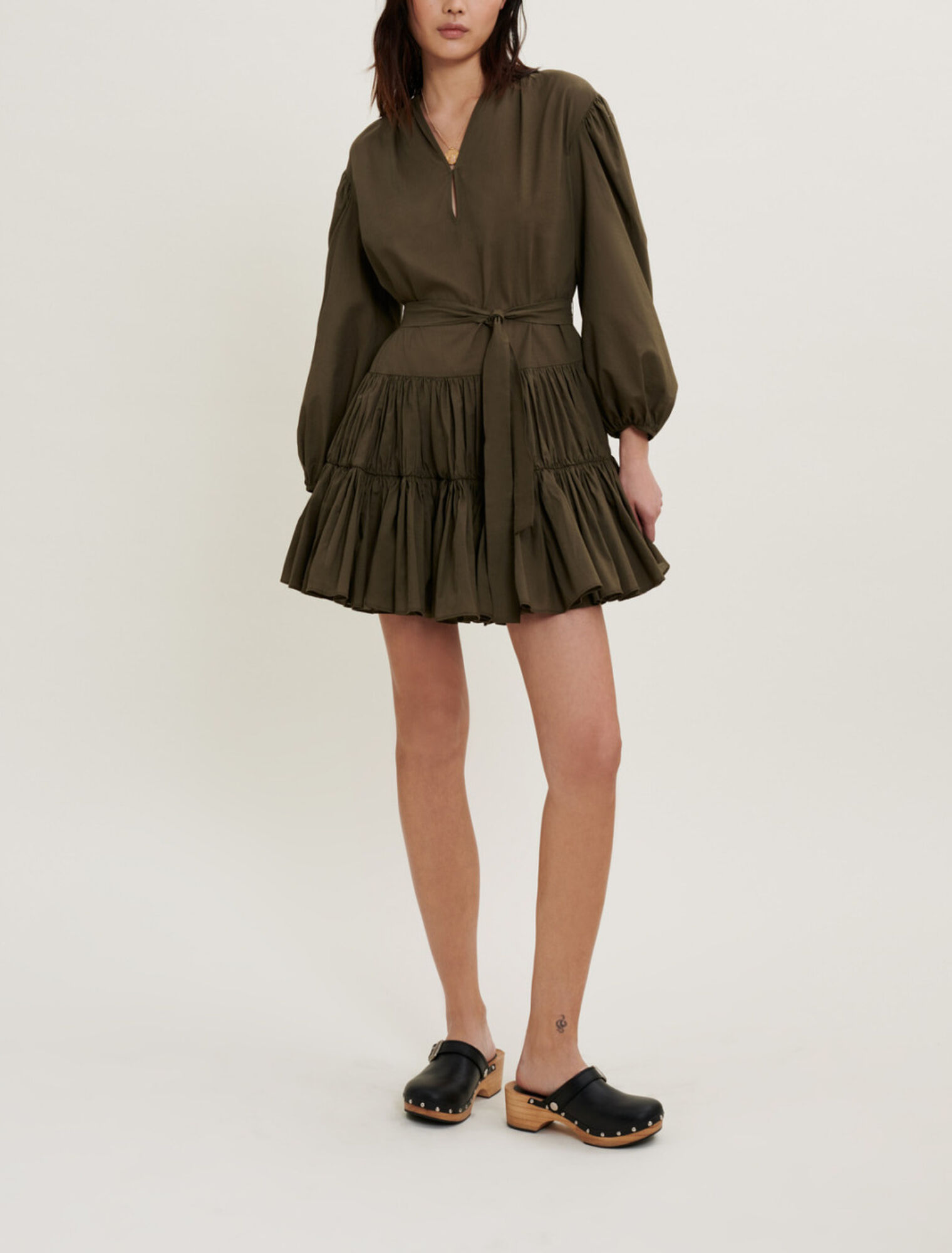 Robe en coton ceinturée