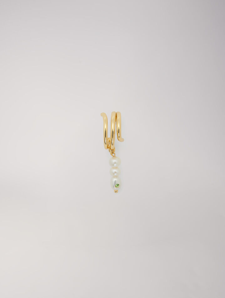 Boucle d'oreille ornée de perles