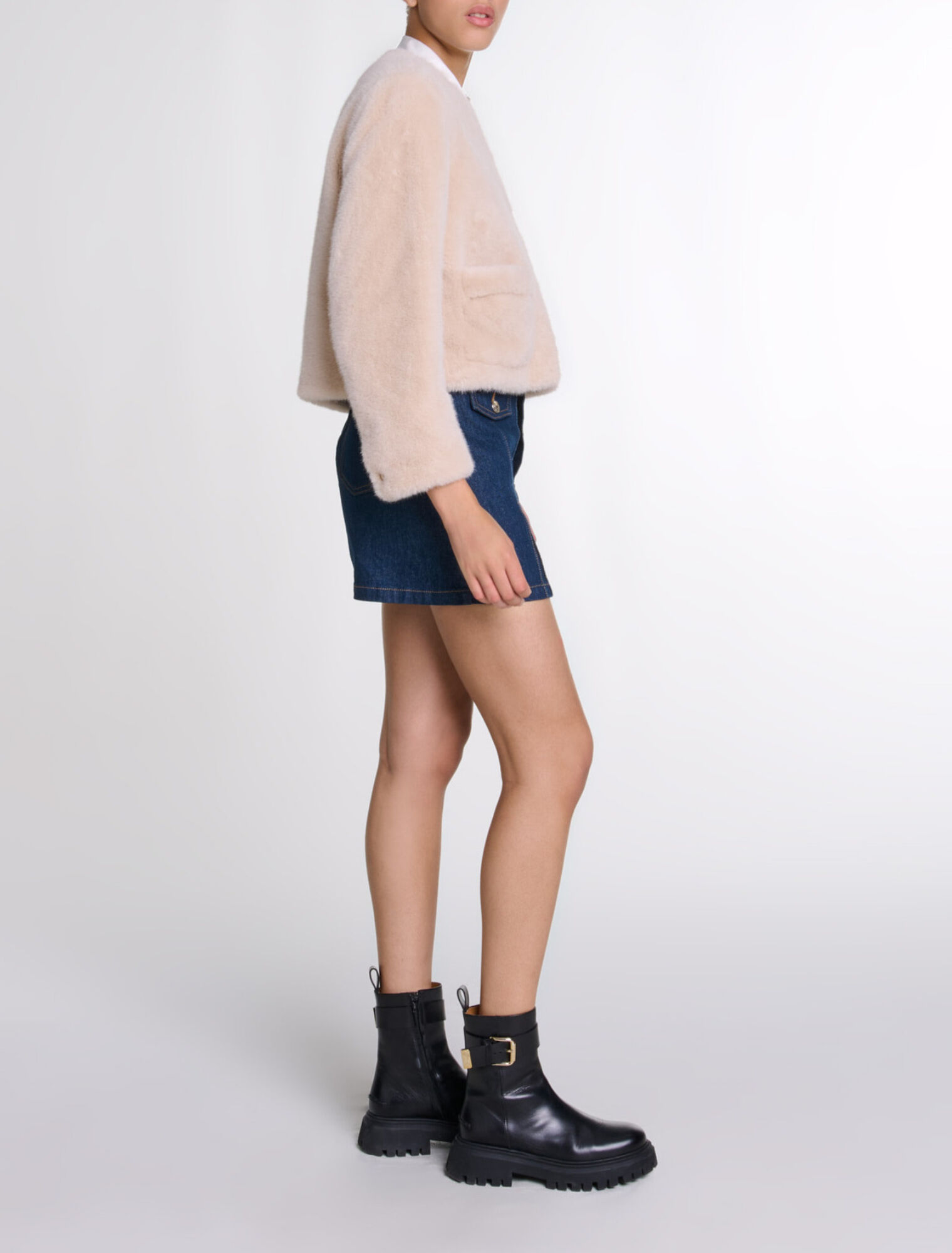 Veste courte en fausse fourrure