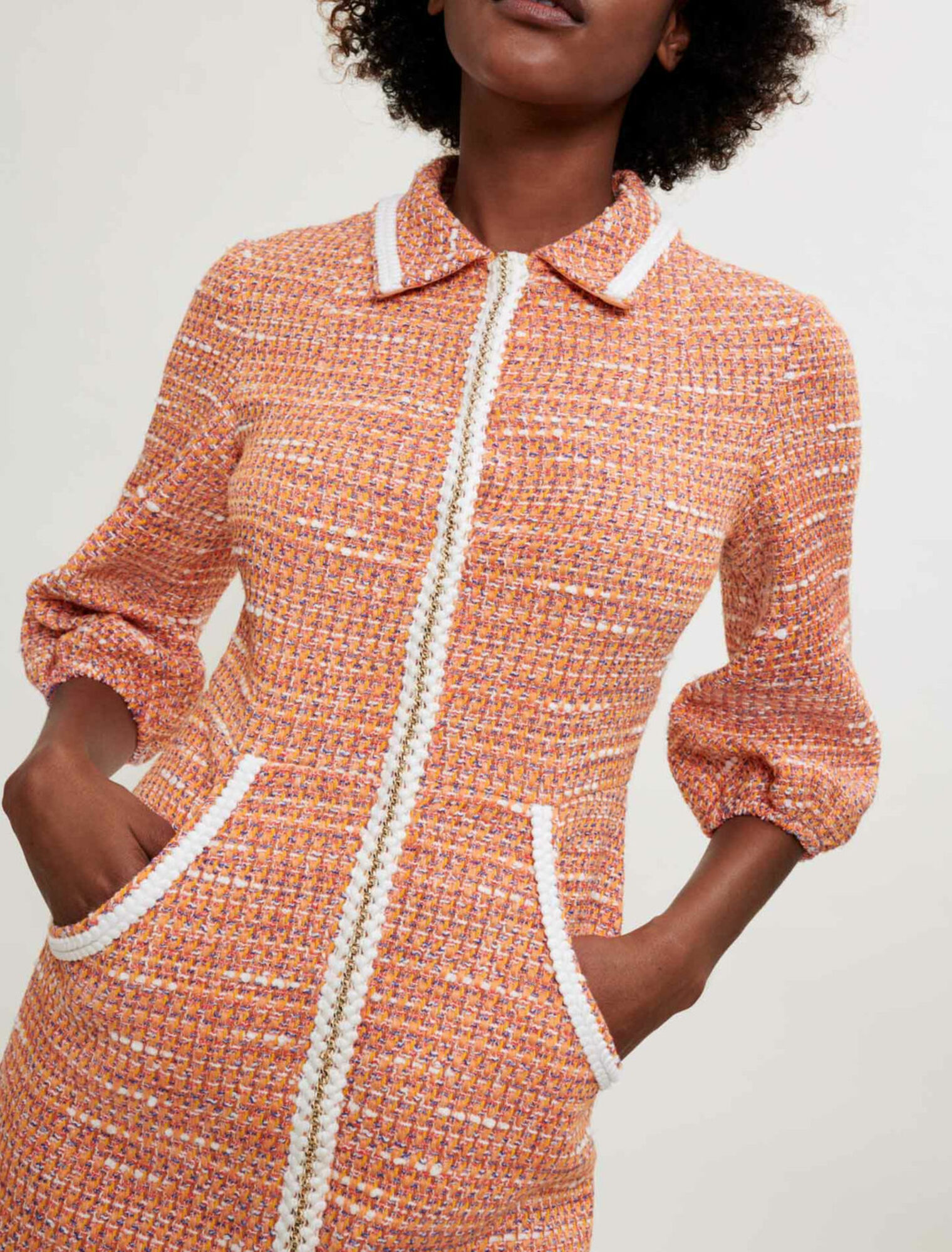 Robe en tweed à galons tressés