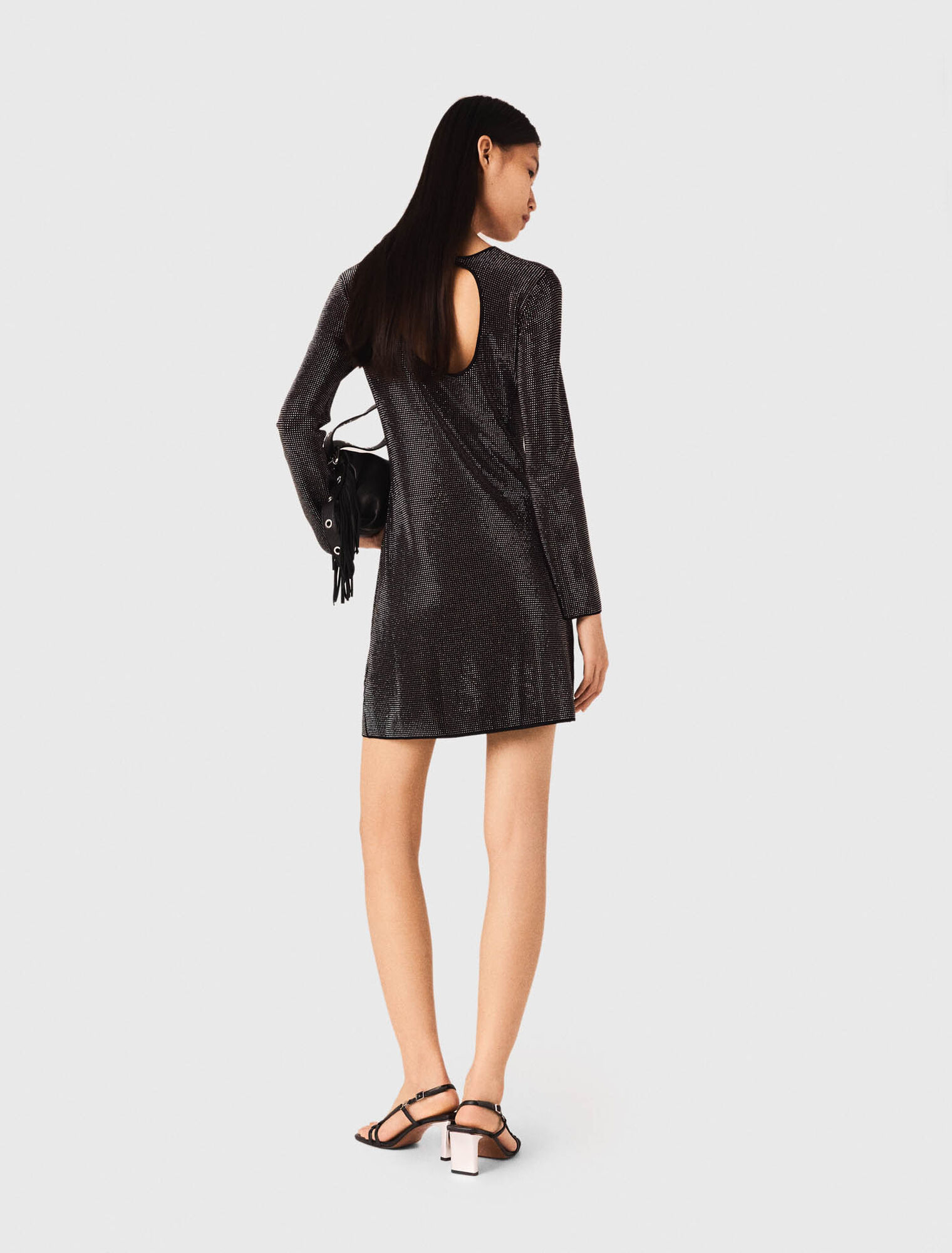 Robe courte en maille strassée