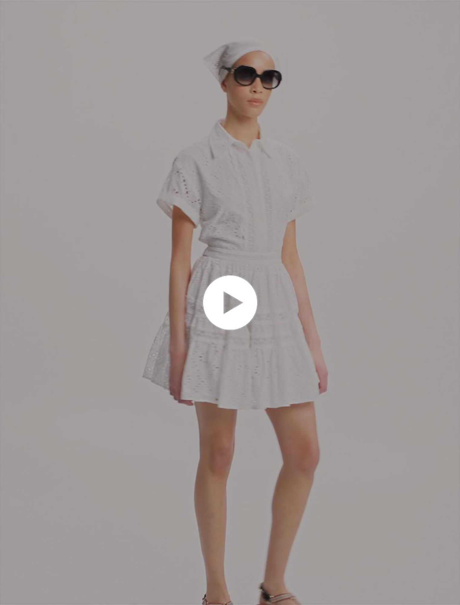 Robe babydoll en broderie