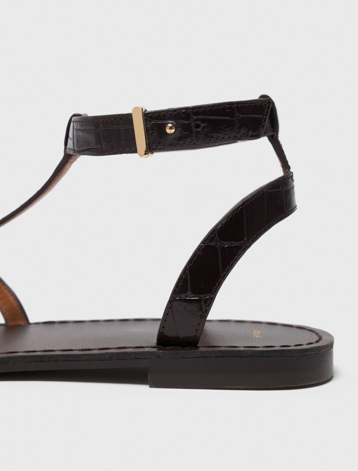 Sandales plates en cuir &agrave; brides