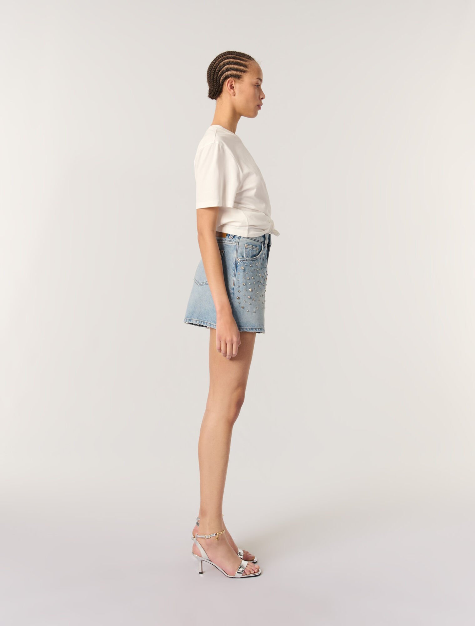Short en denim à studs