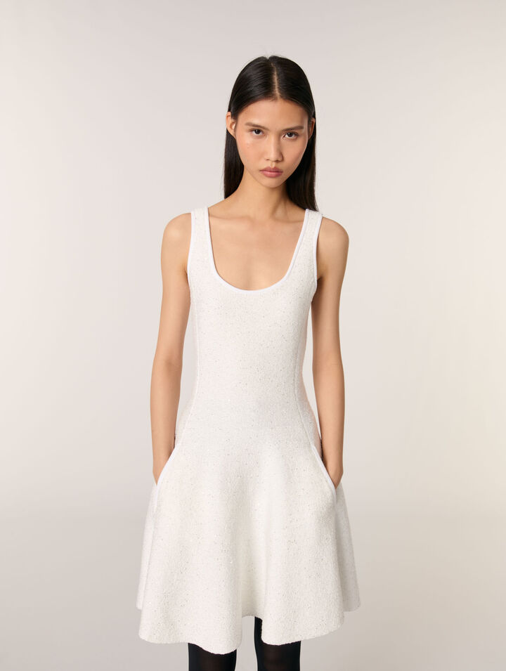 Robe courte en maille à sequins