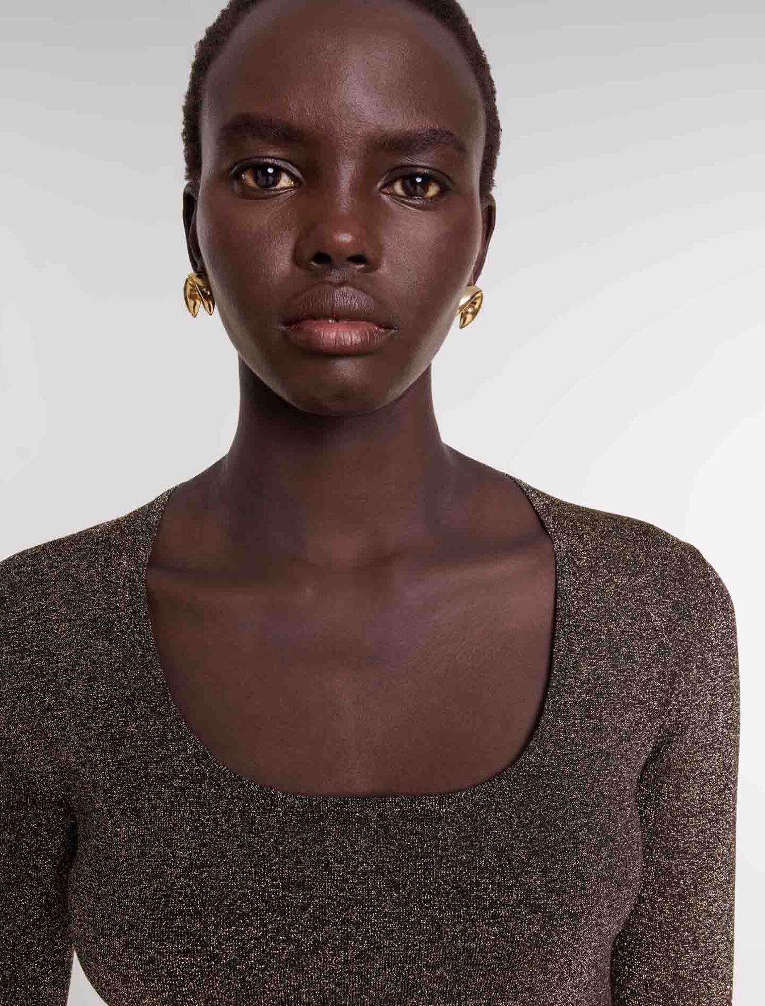 Robe courte en maille brillante