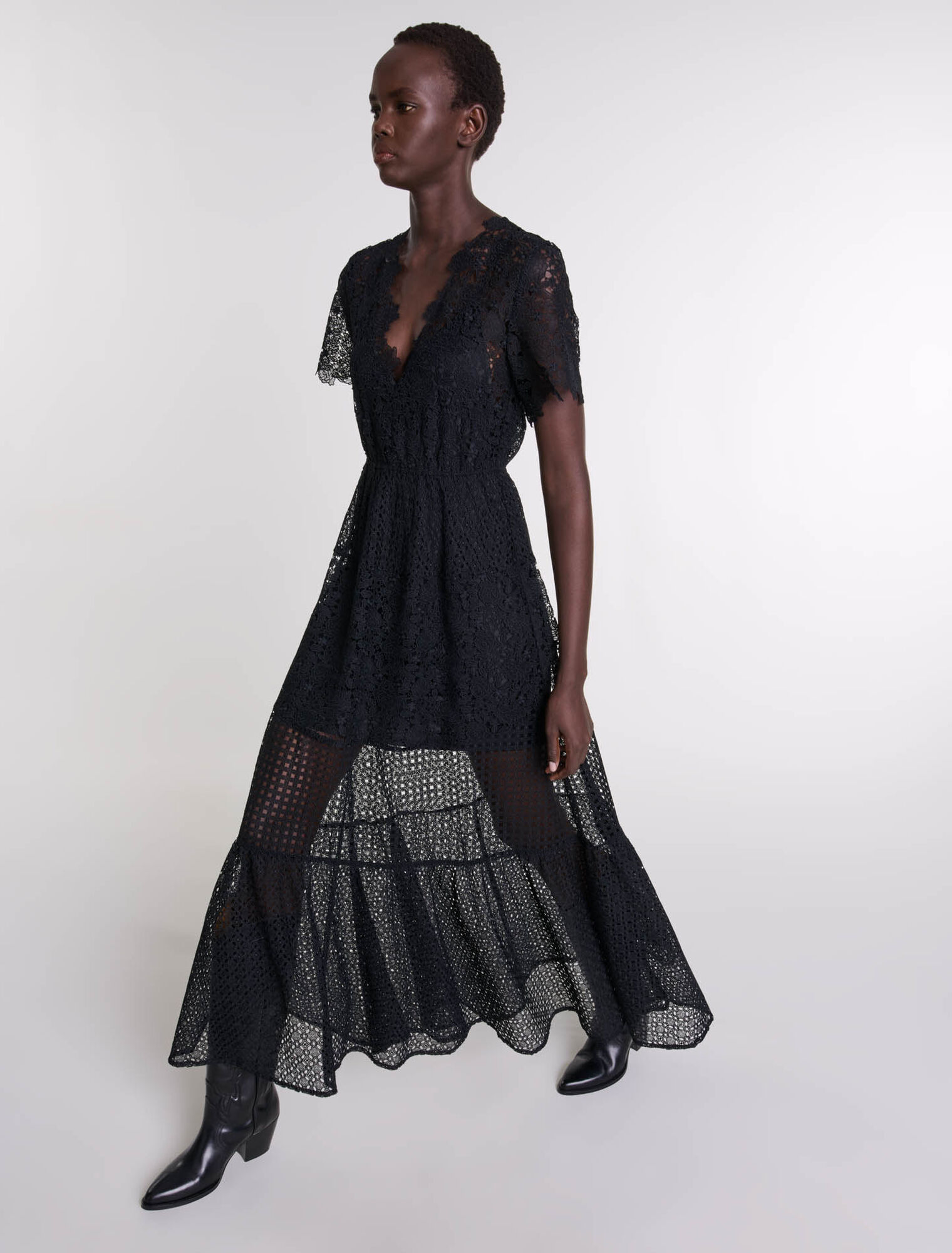Robe longue en dentelle