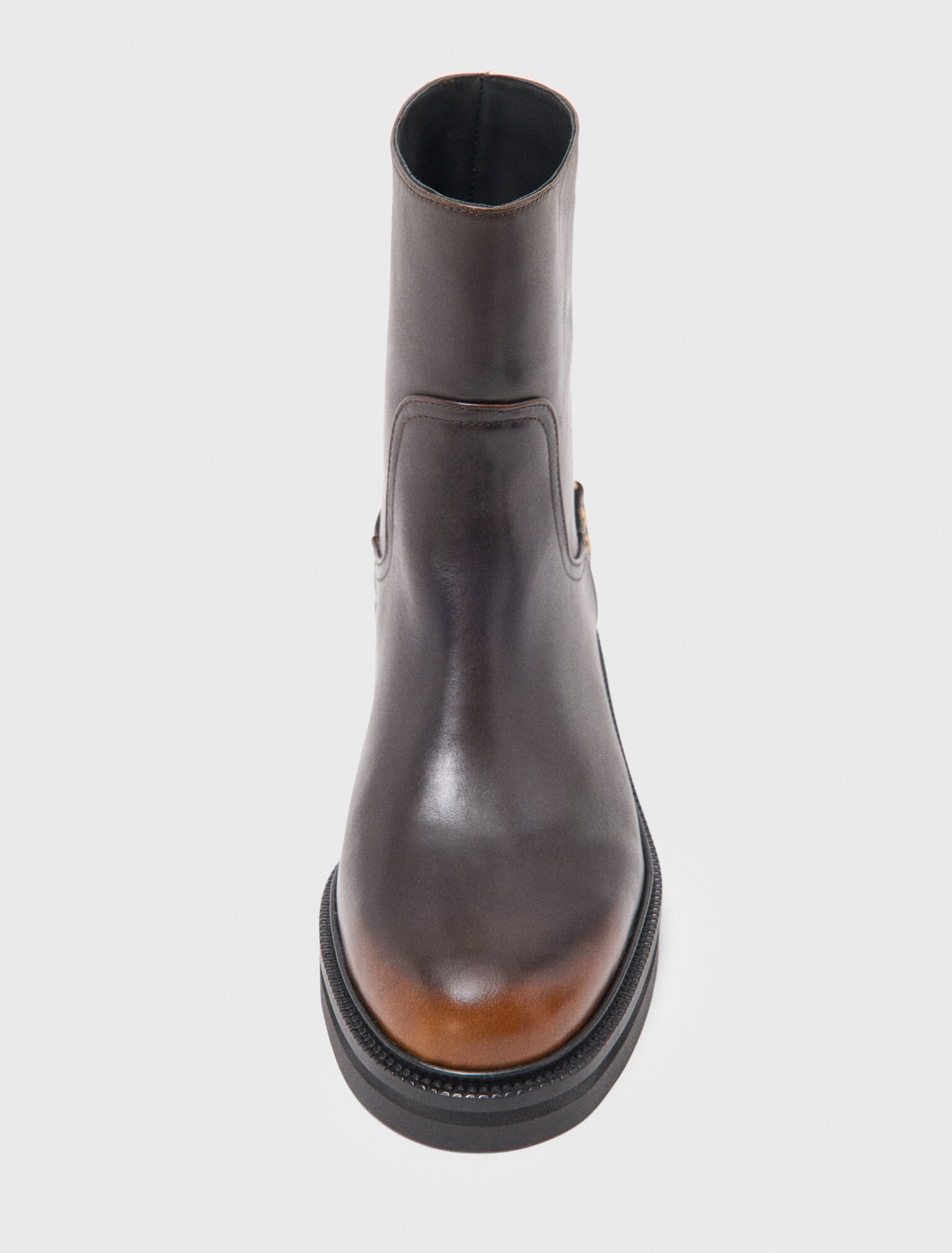 Bottines plates en cuir