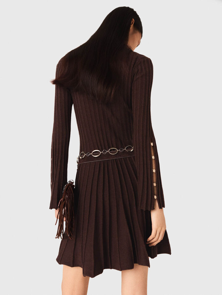 Robe courte patineuse à col montant