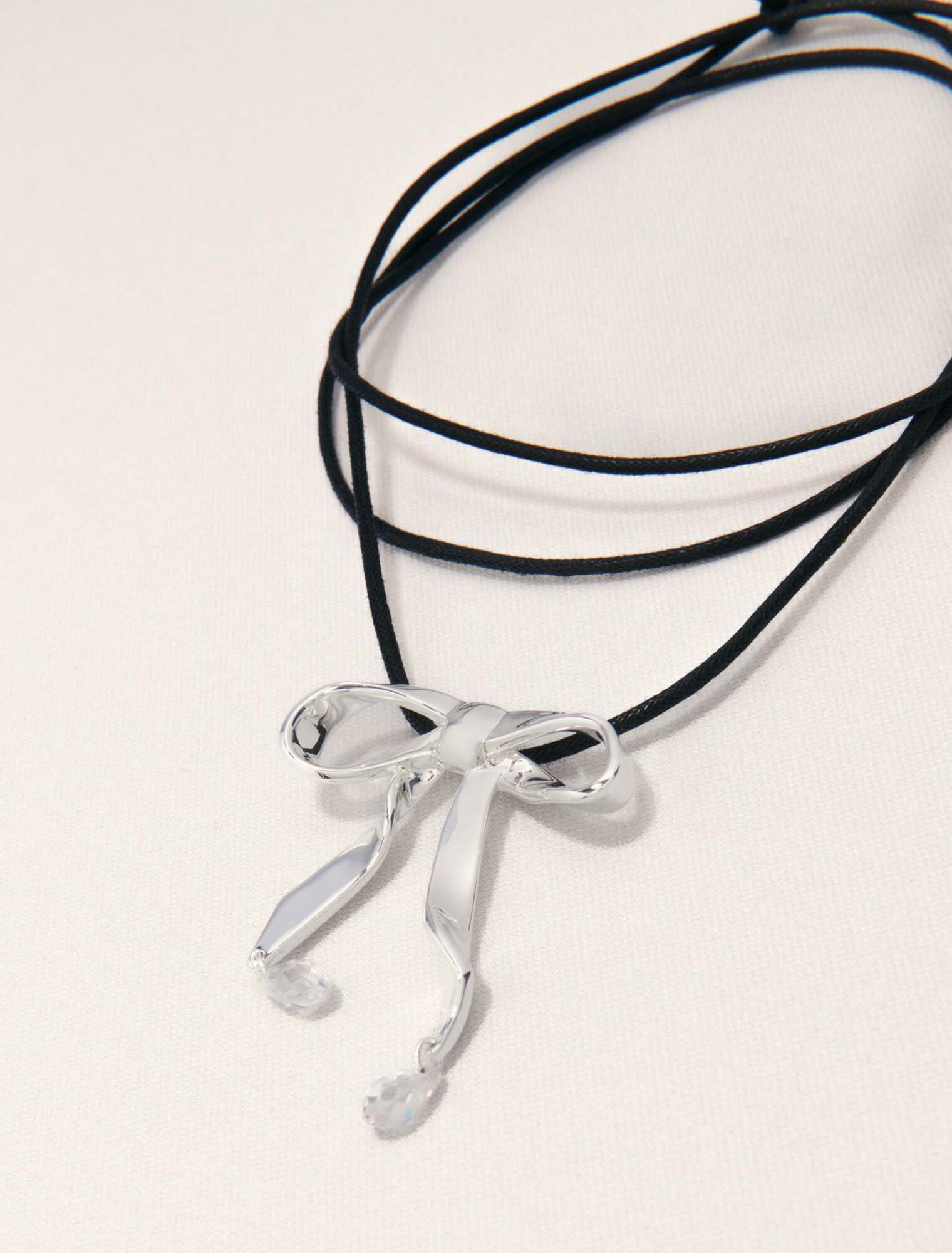Collier nœud argenté à nouer