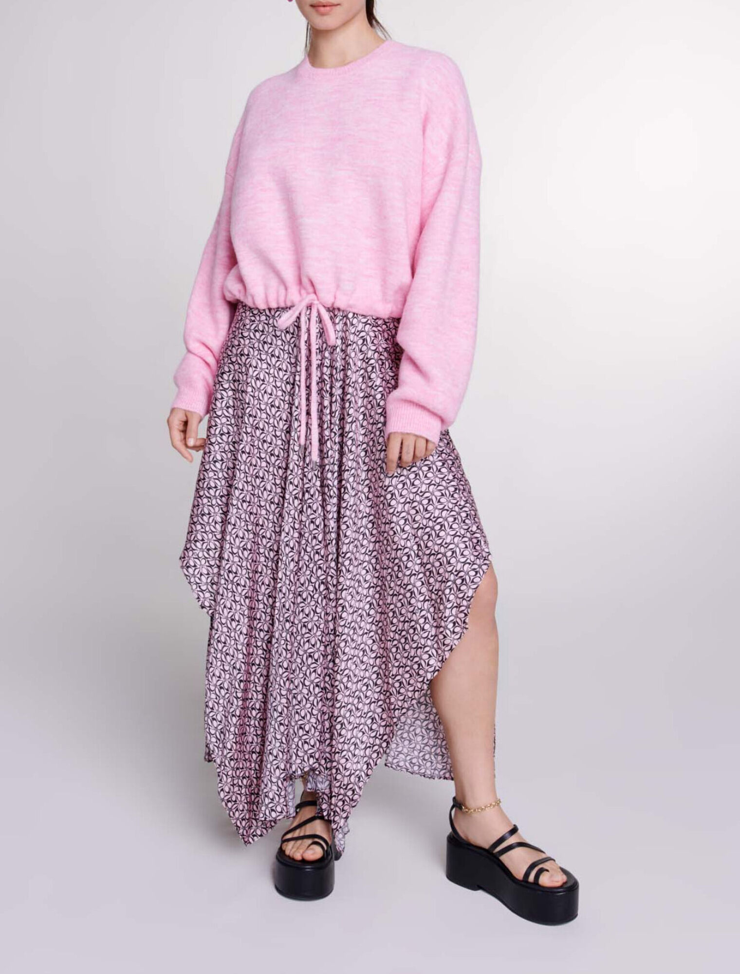 Pull court en maille à cordon