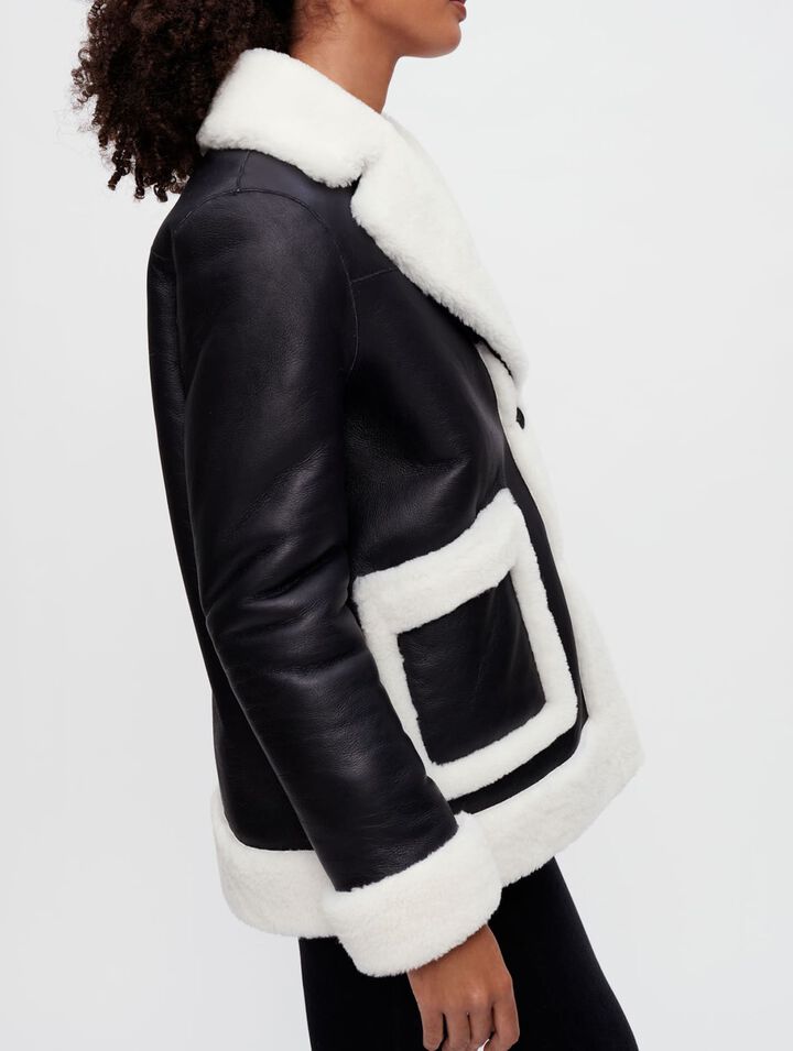 Manteau en peau lainée bicolore