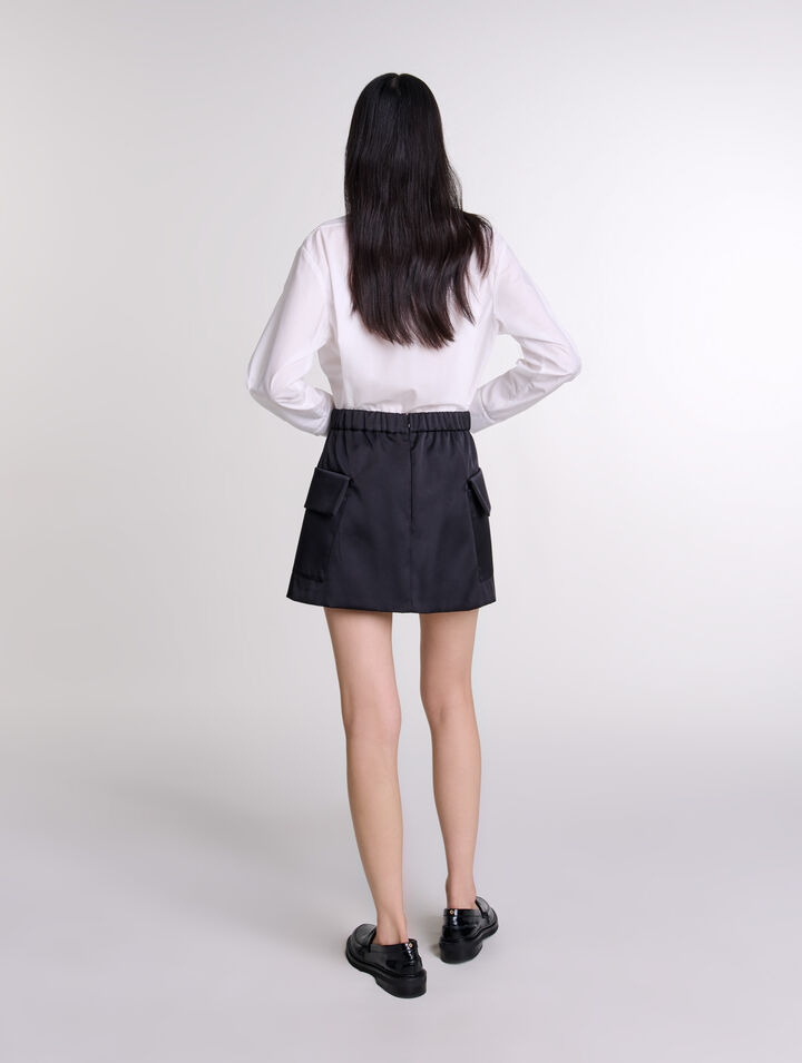 Jupe courte en satin