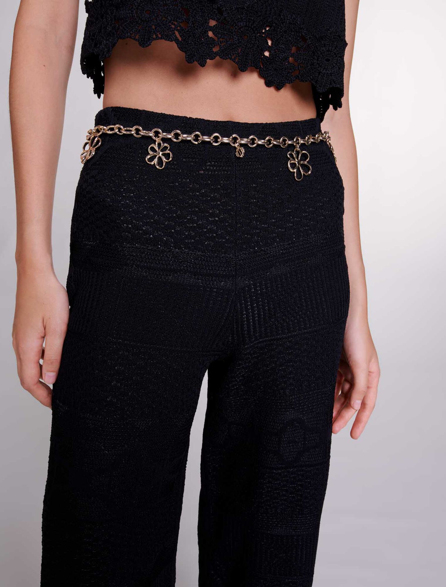 Ceinture chaîne ornée de fleurs