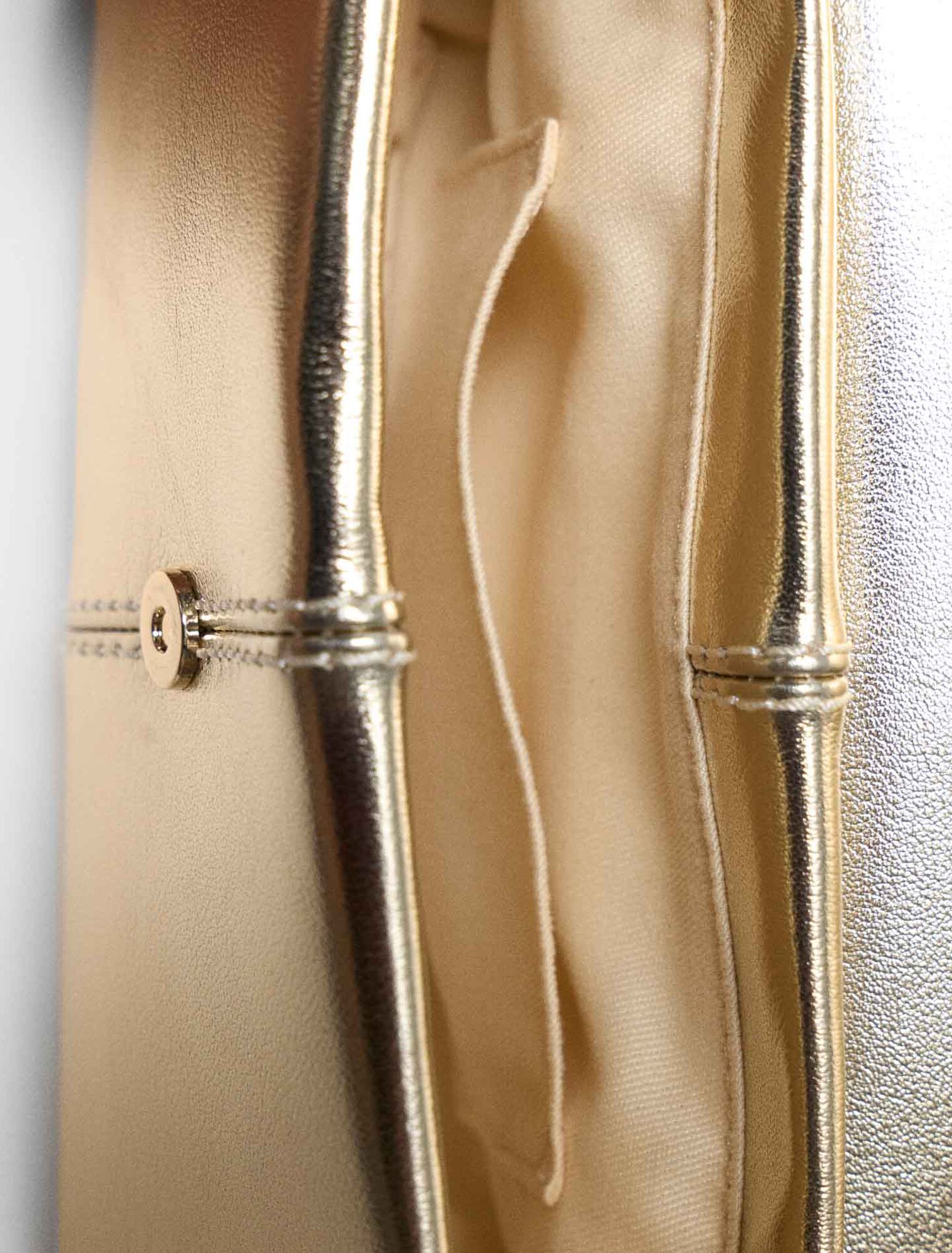 Miss M walk m&eacute;talis&eacute;