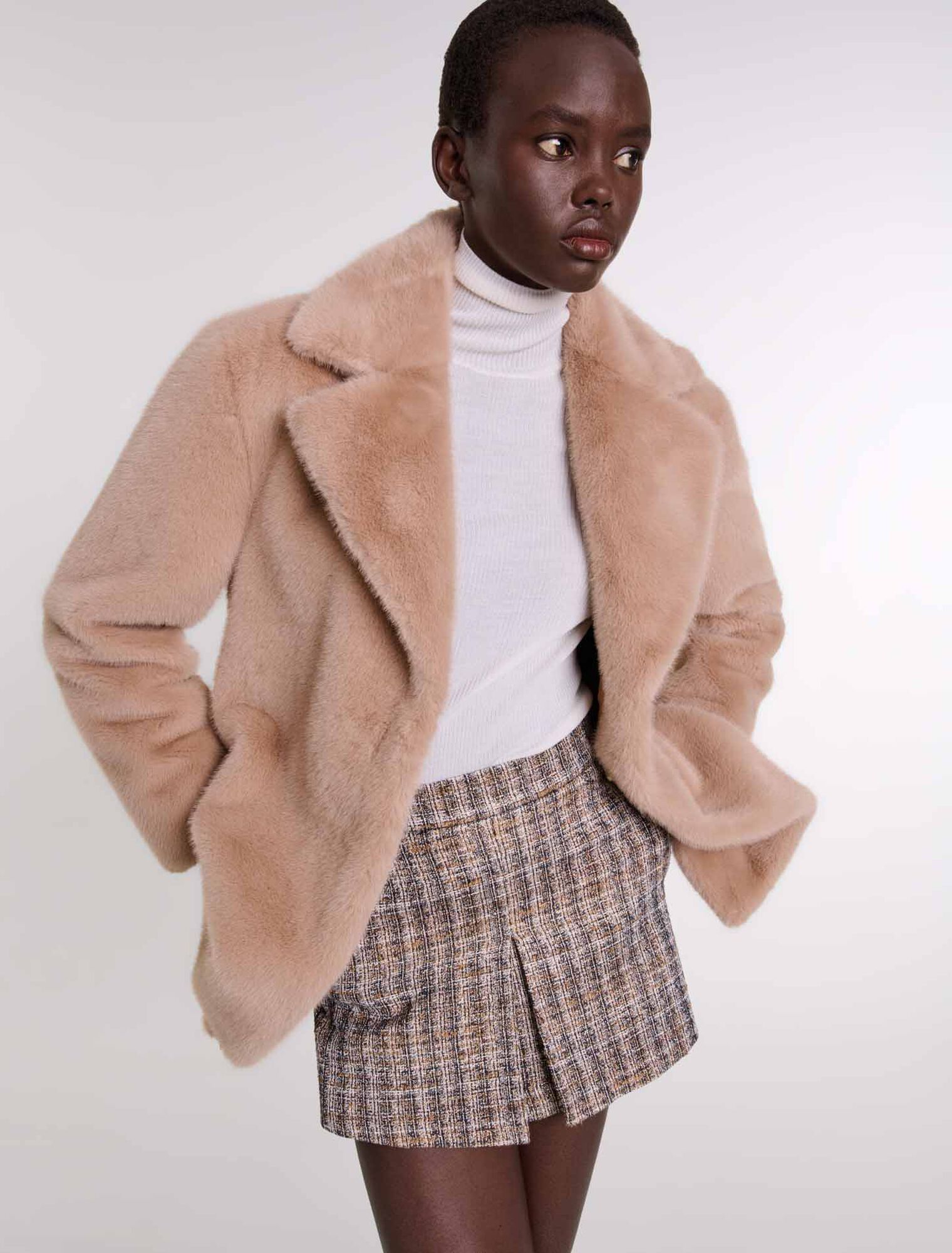 Manteau en fausse fourrure