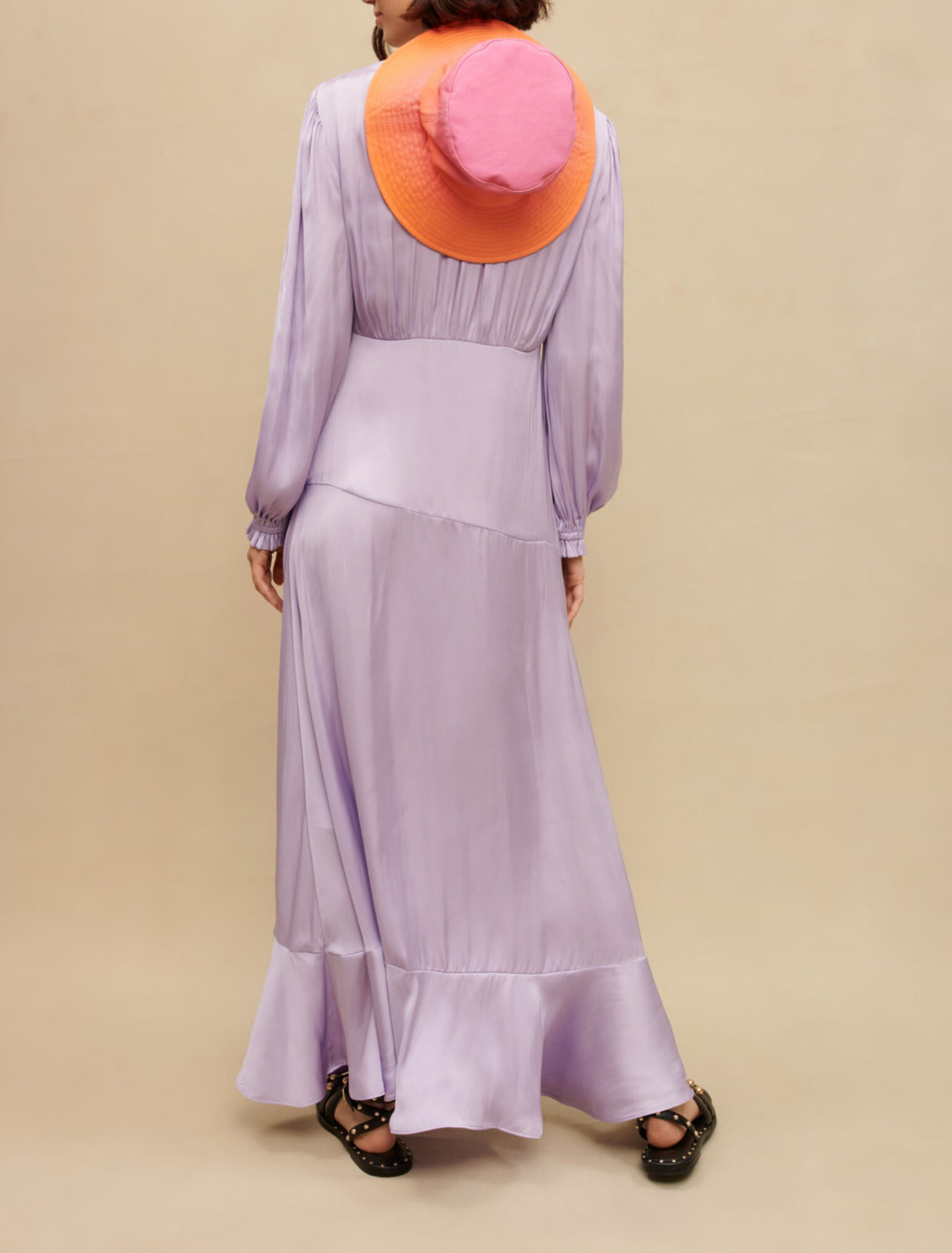 Robe longue fluide satinée