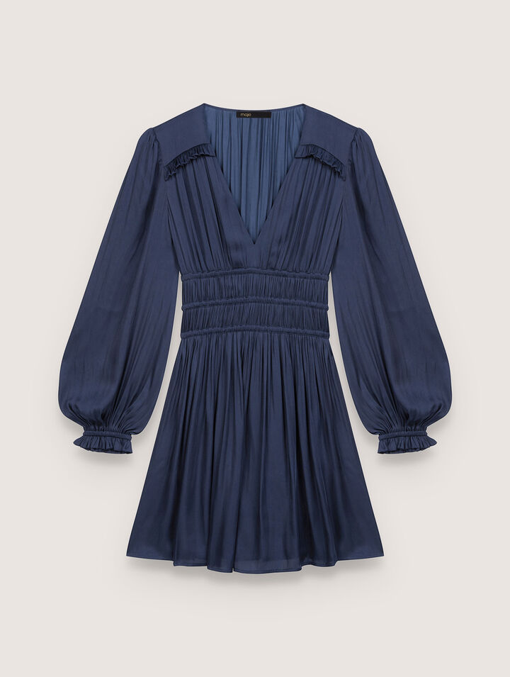 Robe courte satinée à volants