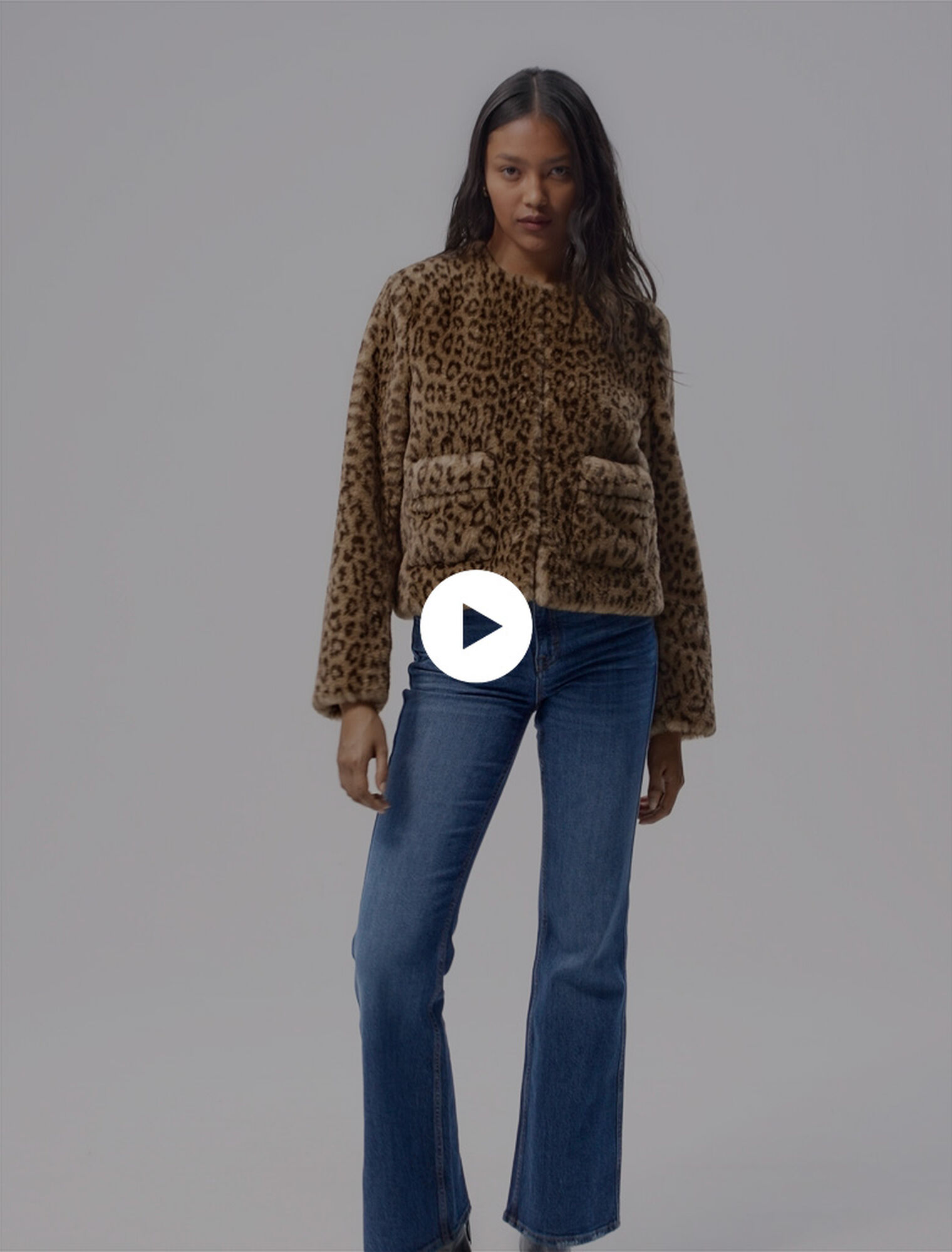 Veste courte en fausse fourrure