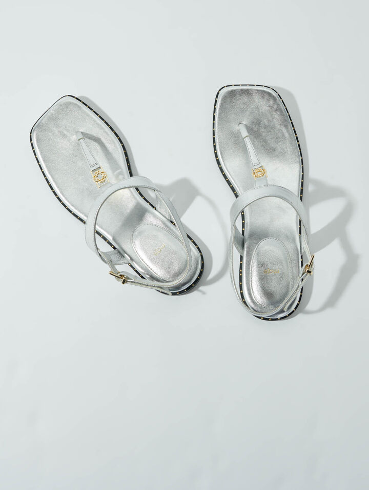 Sandales à brides argentées en cuir