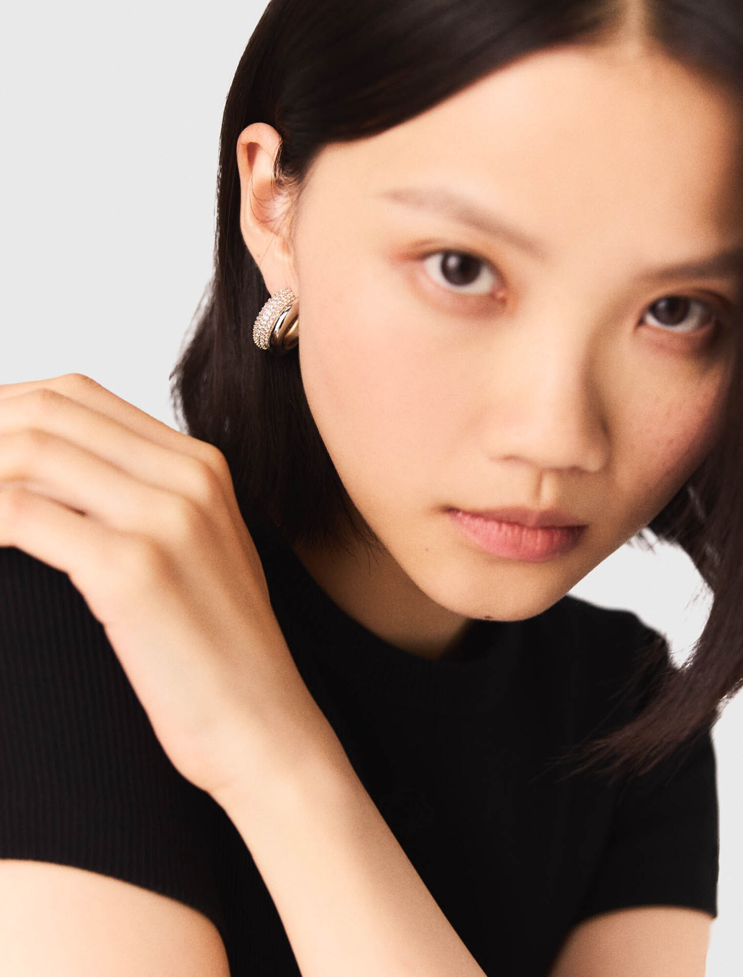 Boucles d'oreilles strass&eacute;es