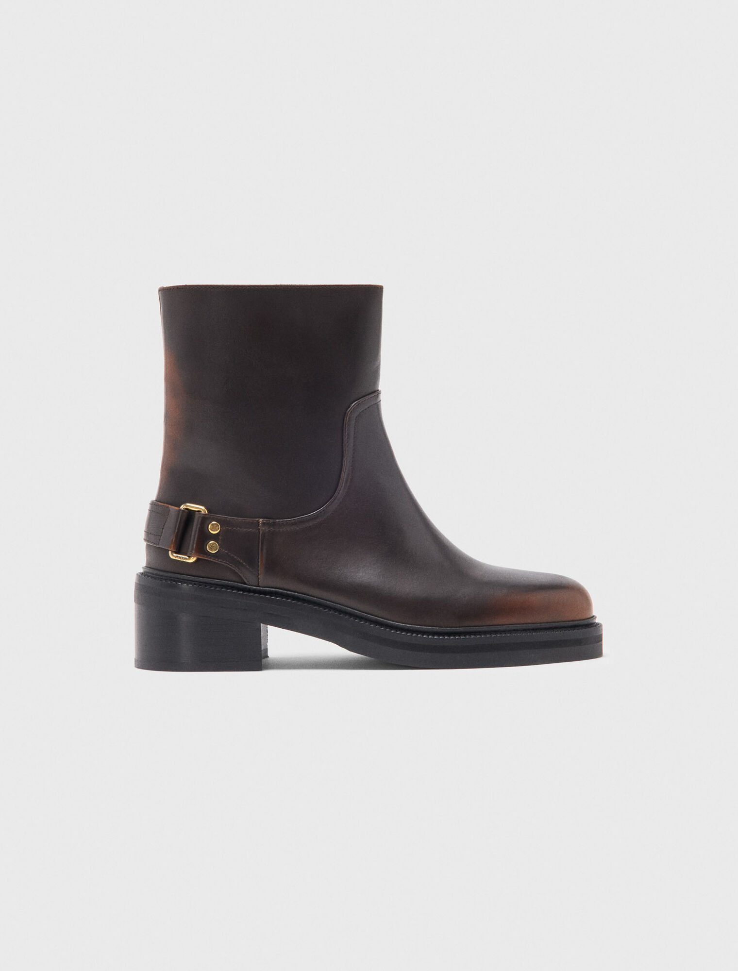 Bottines plates en cuir