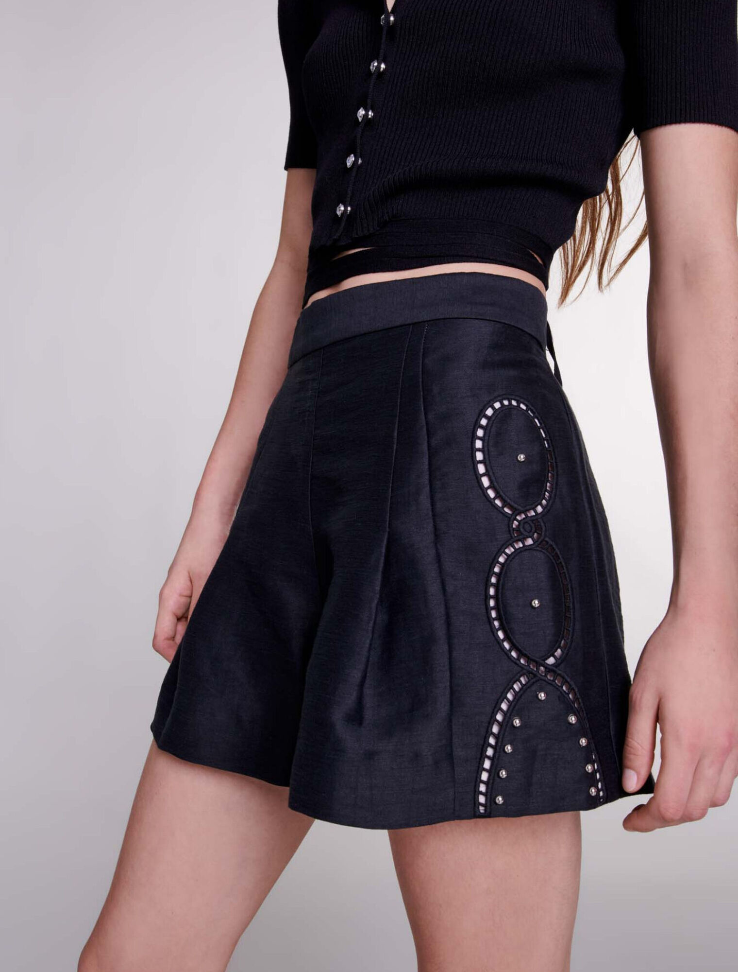 Short en lin ajouré à rivets