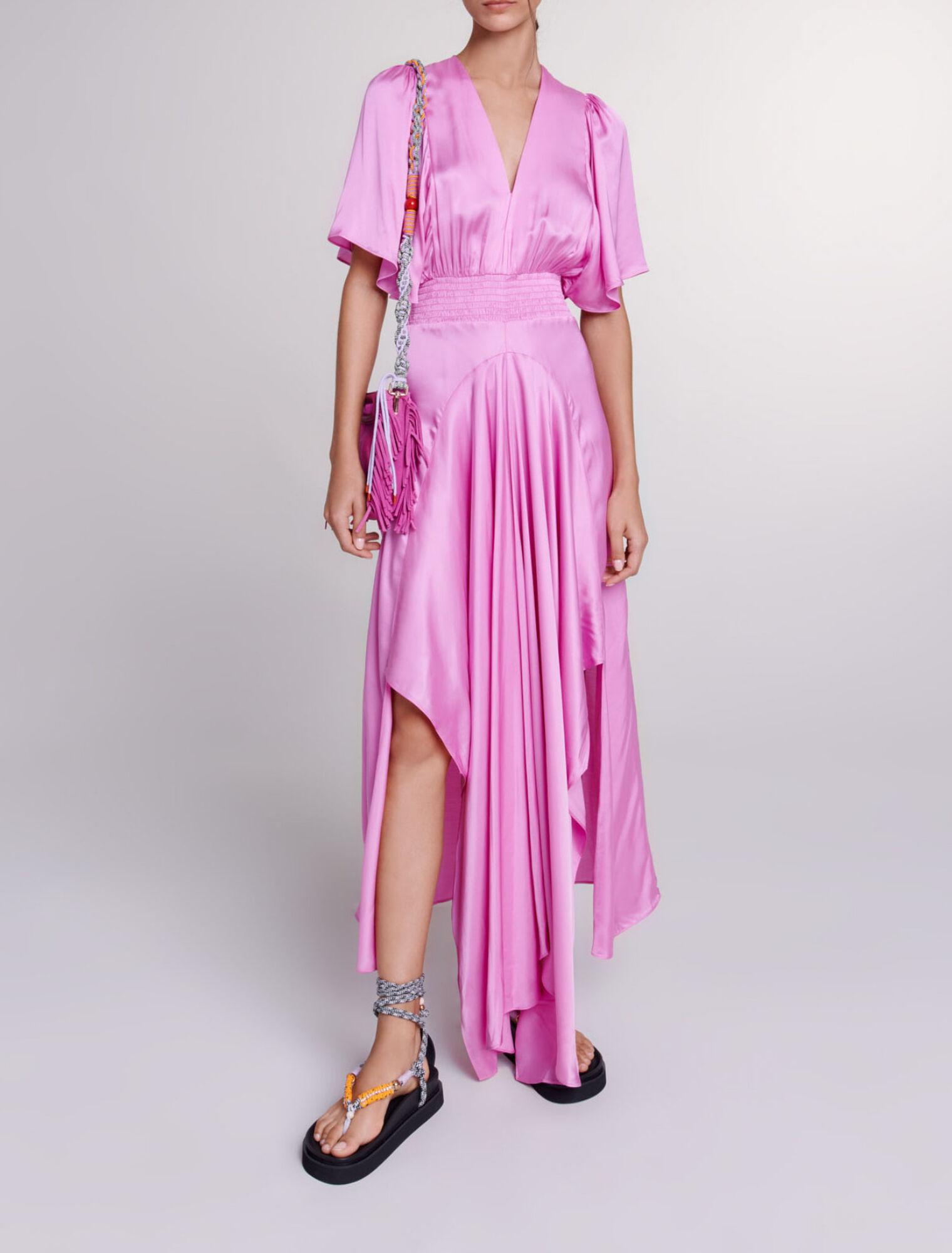 Robe longue satinée