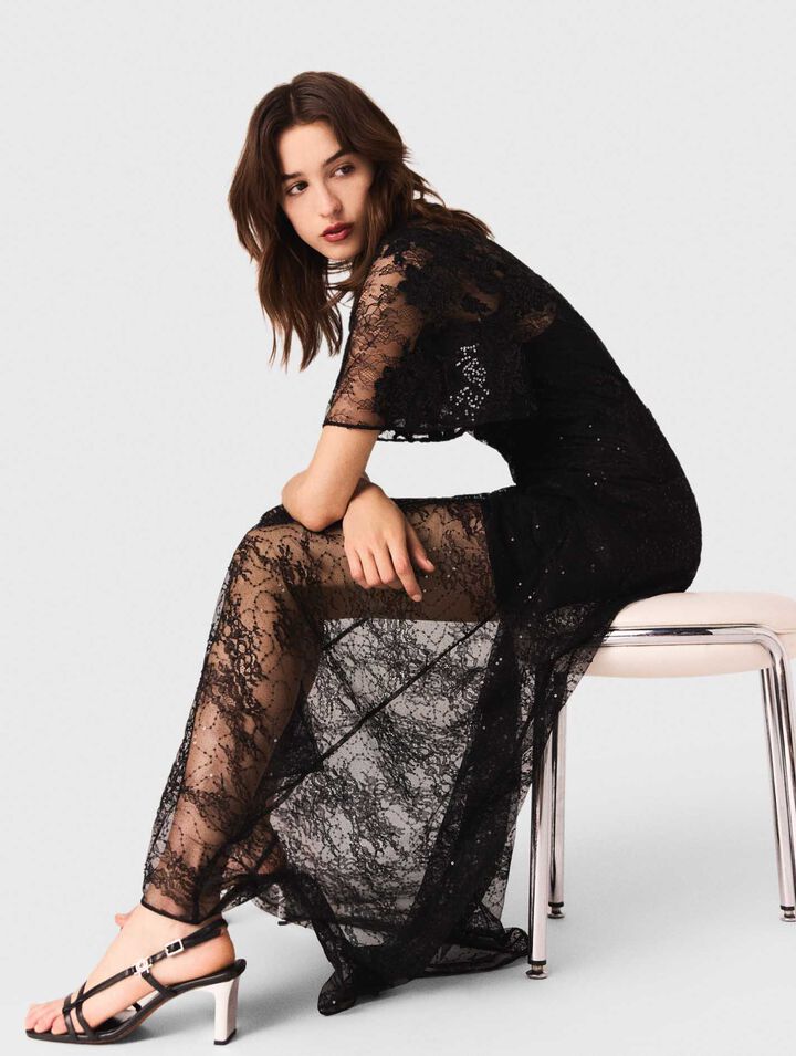 Robe longue en dentelle