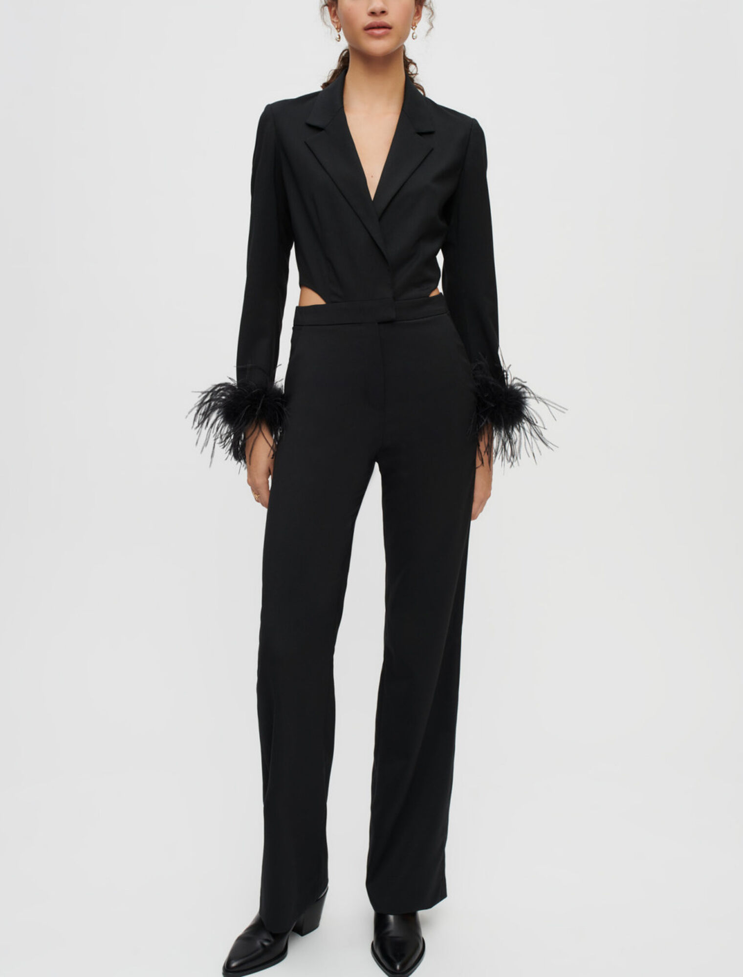 Combinaison pantalon noire à plumes