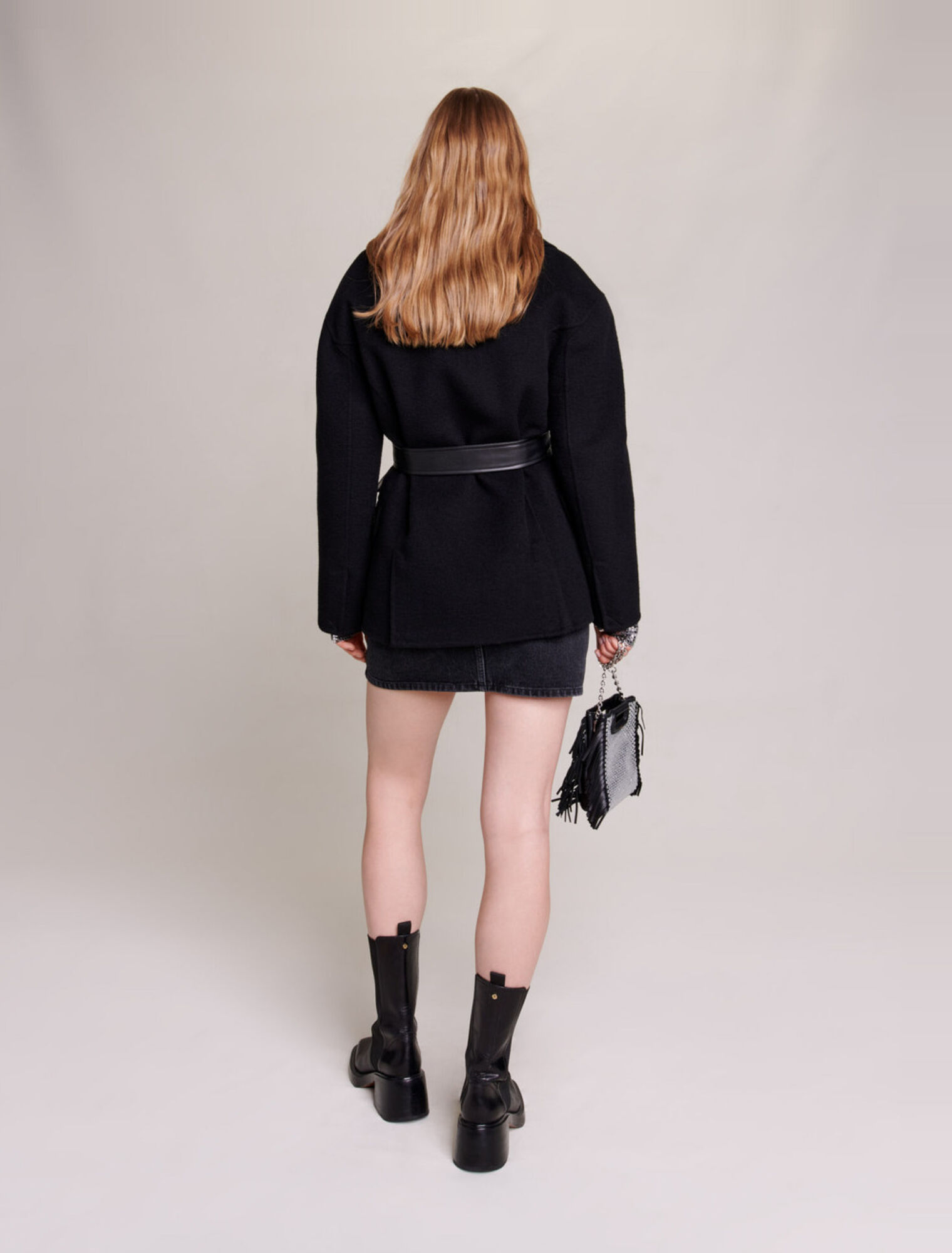 Manteau court noué