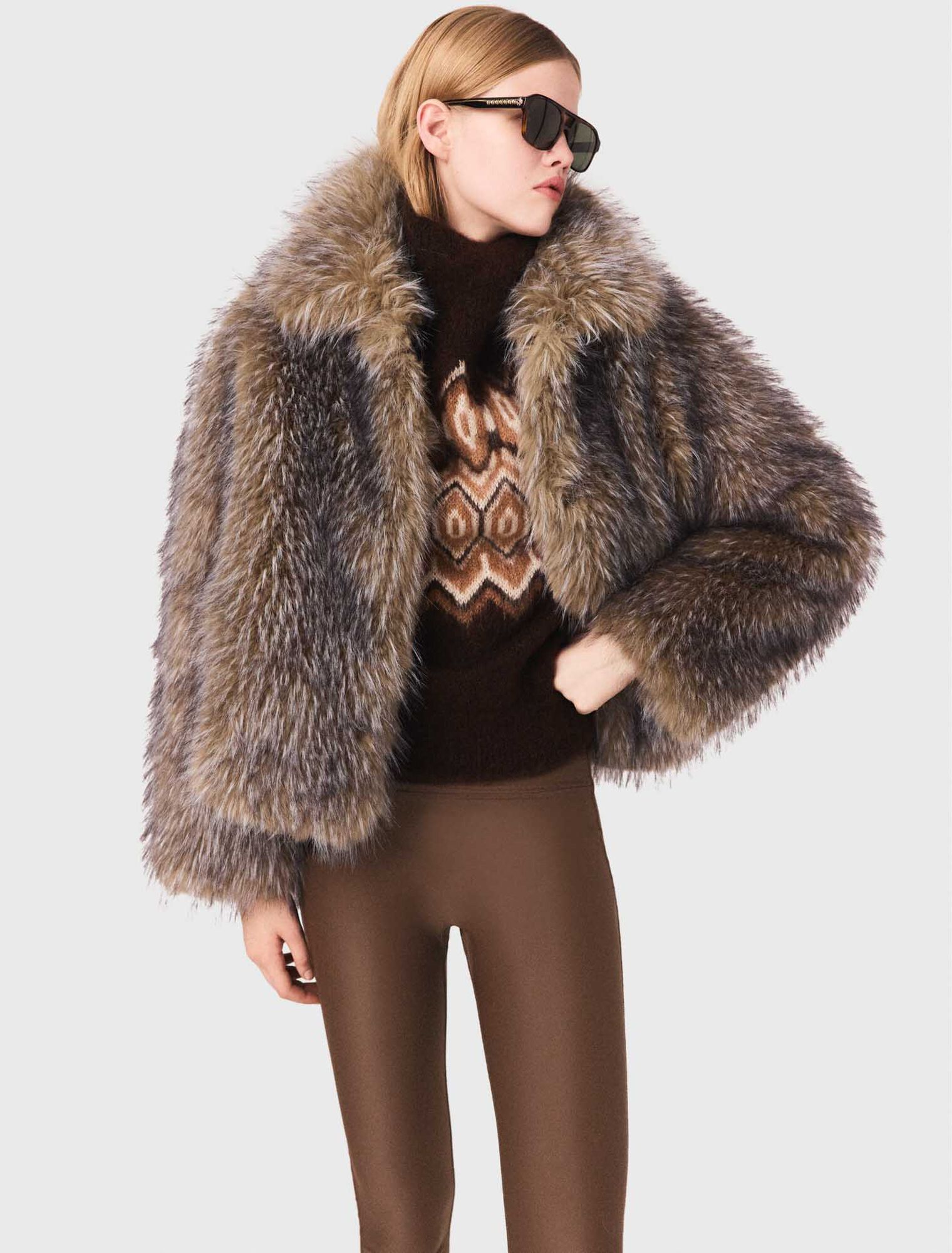 Manteau court en fausse fourrure