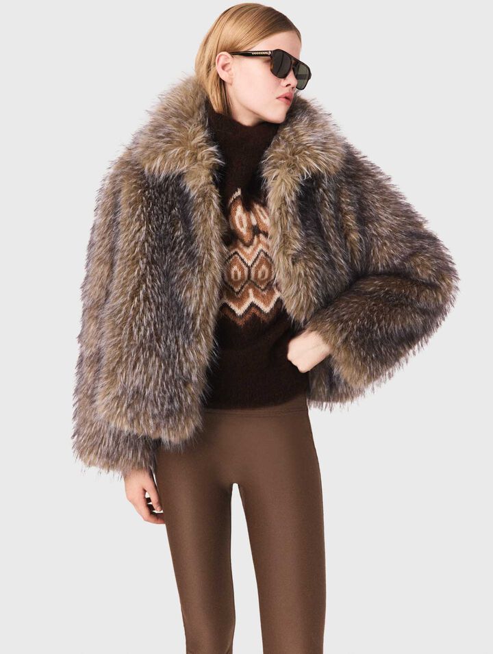 Manteau court en fausse fourrure