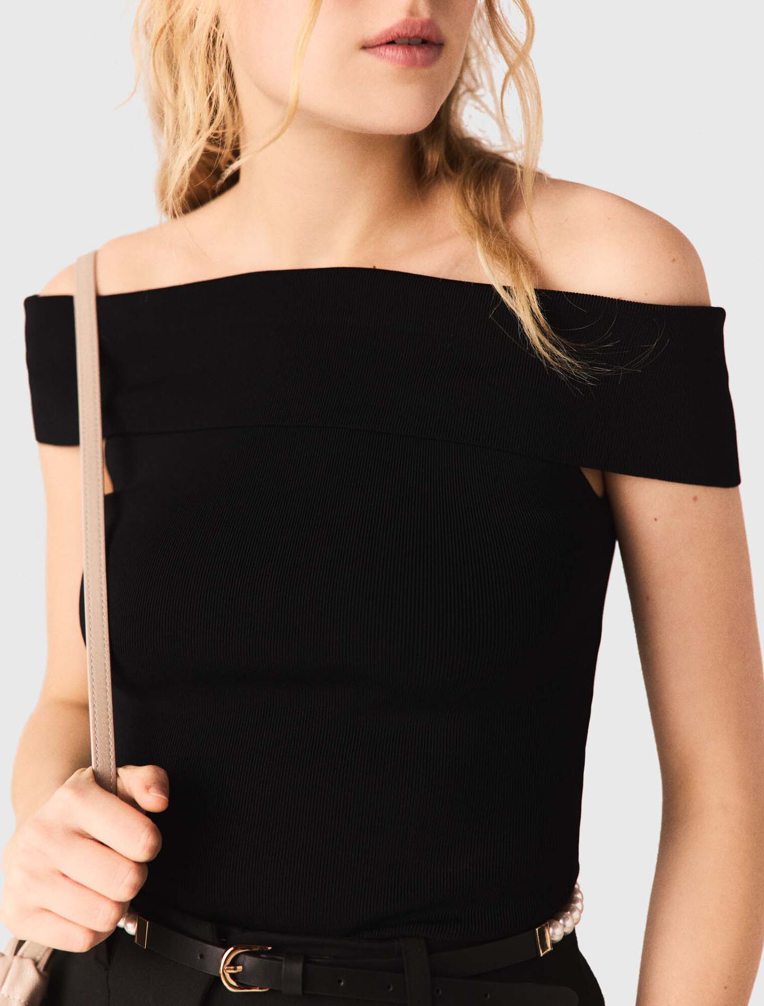 Top col bardot en maille c&ocirc;tel&eacute;e