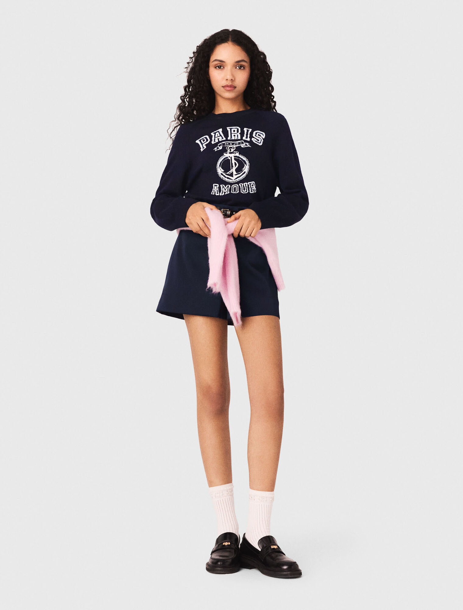 Pull &agrave; col rond avec &eacute;criture