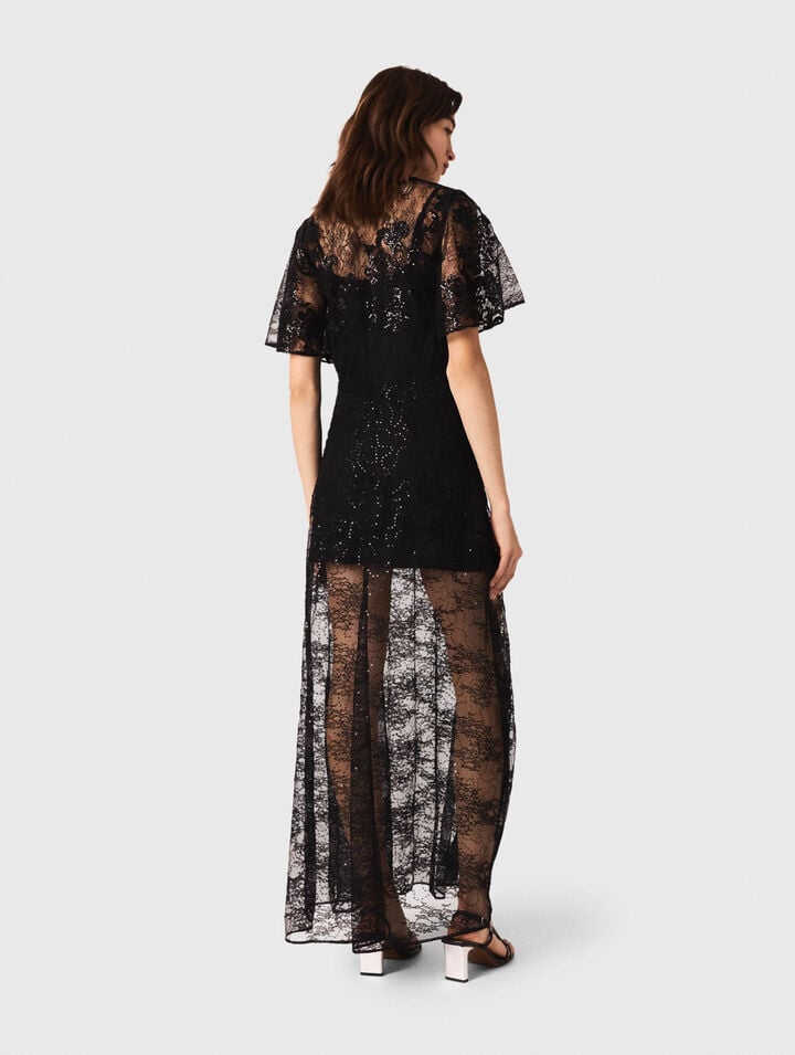Robe longue en dentelle