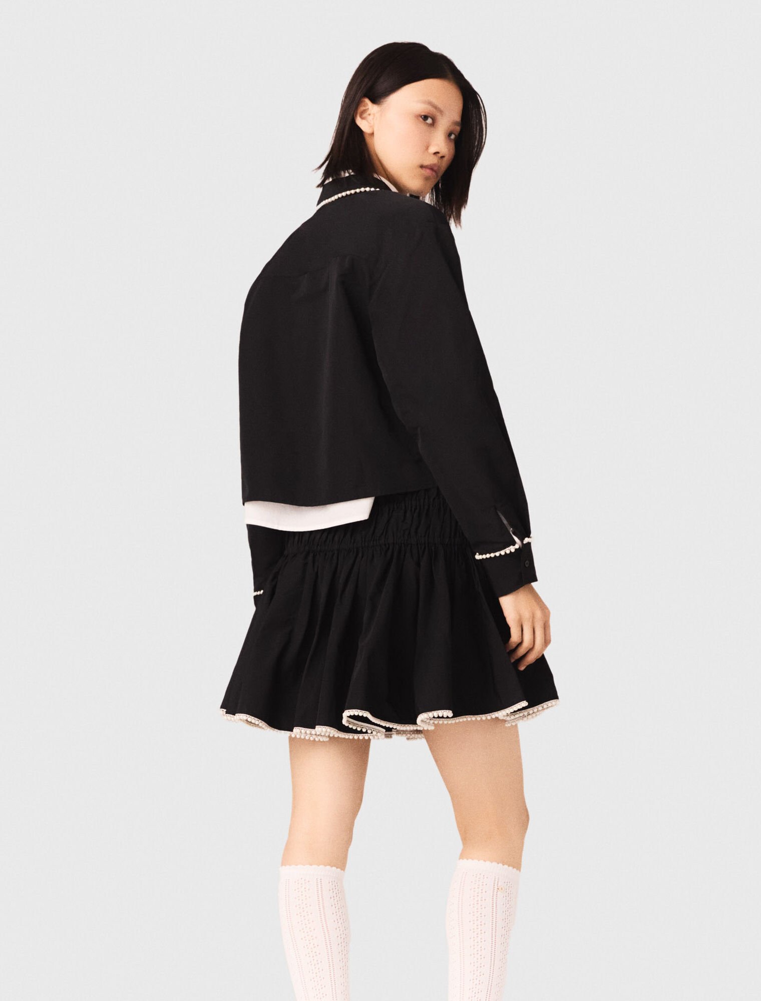 Jupe en taffetas et détails perles