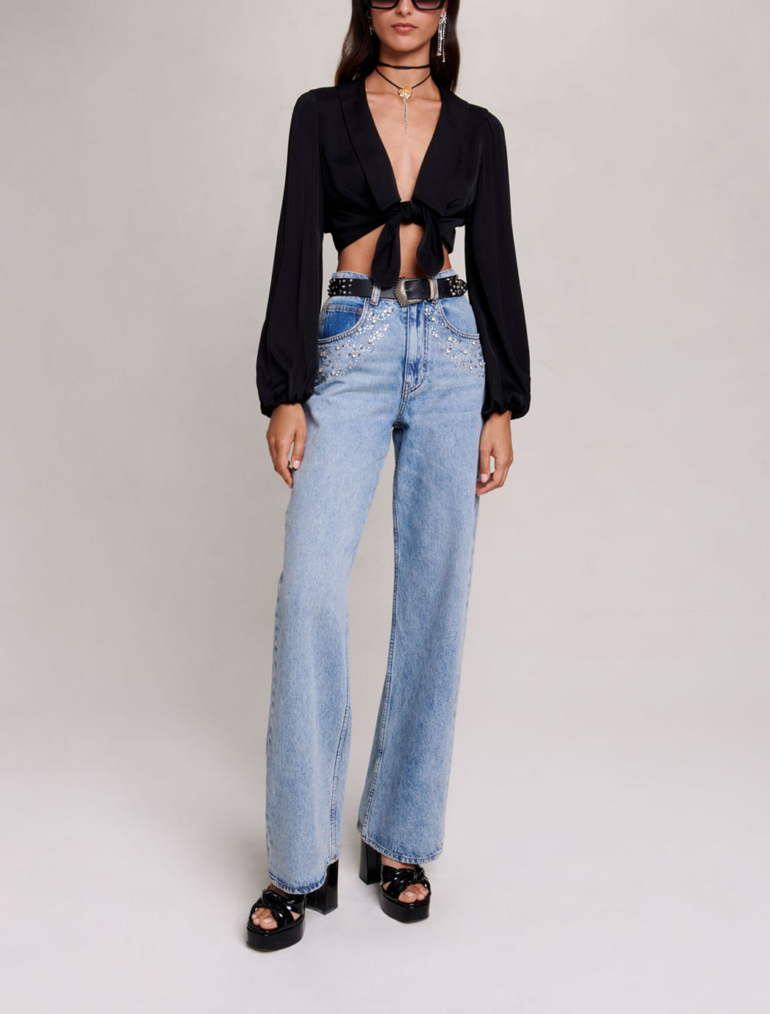 Chemise satinée nouée